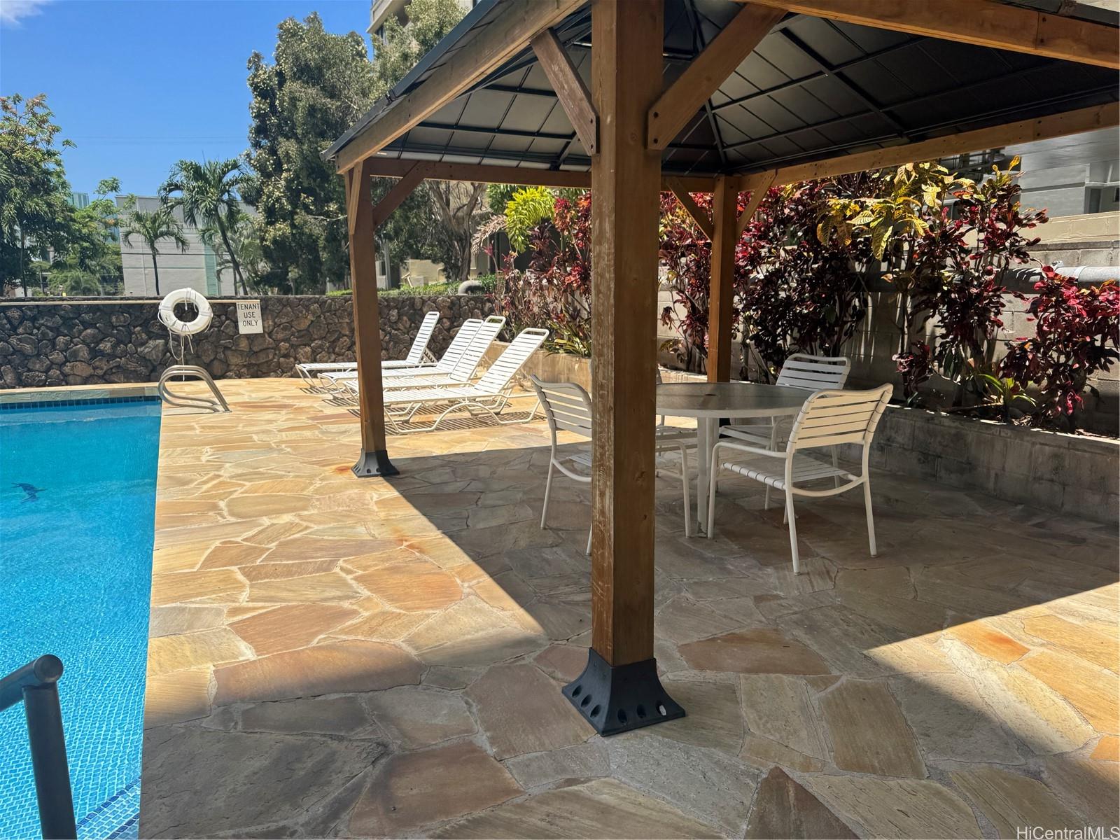 1050 Kinau Street Honolulu - Rental - photo 9 of 10