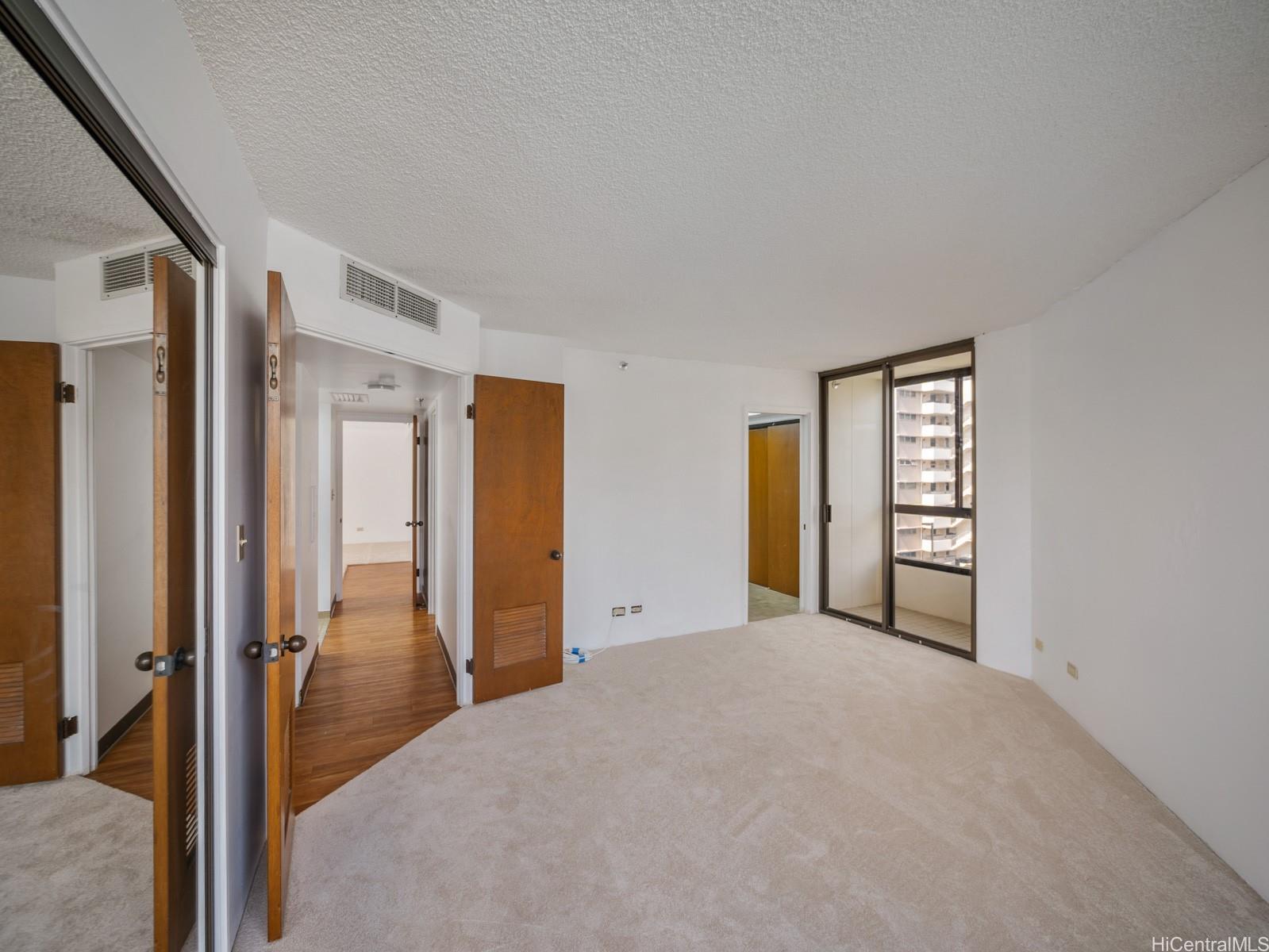 Continental Plaza condo # 706, Honolulu, Hawaii - photo 11 of 23