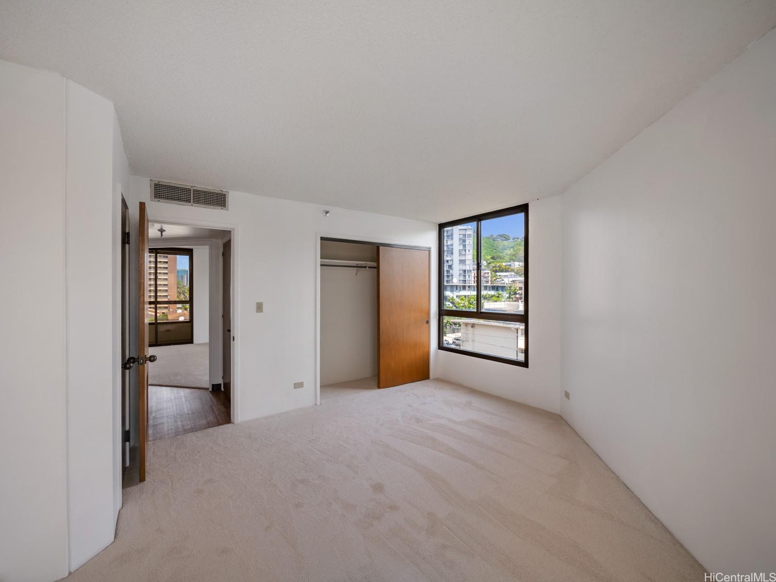 Continental Plaza condo # 706, Honolulu, Hawaii - photo 14 of 23