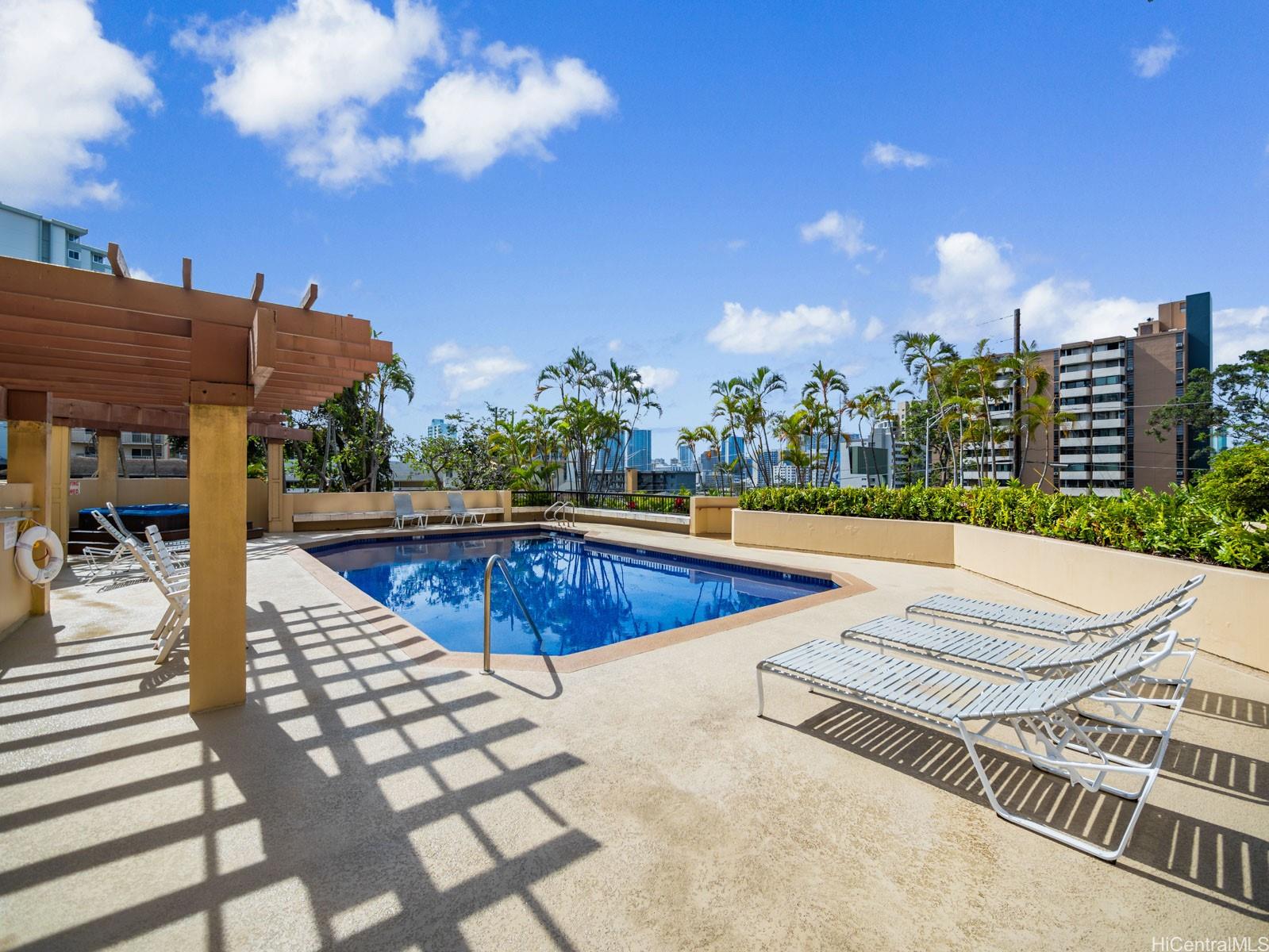 Continental Plaza condo # 706, Honolulu, Hawaii - photo 16 of 23