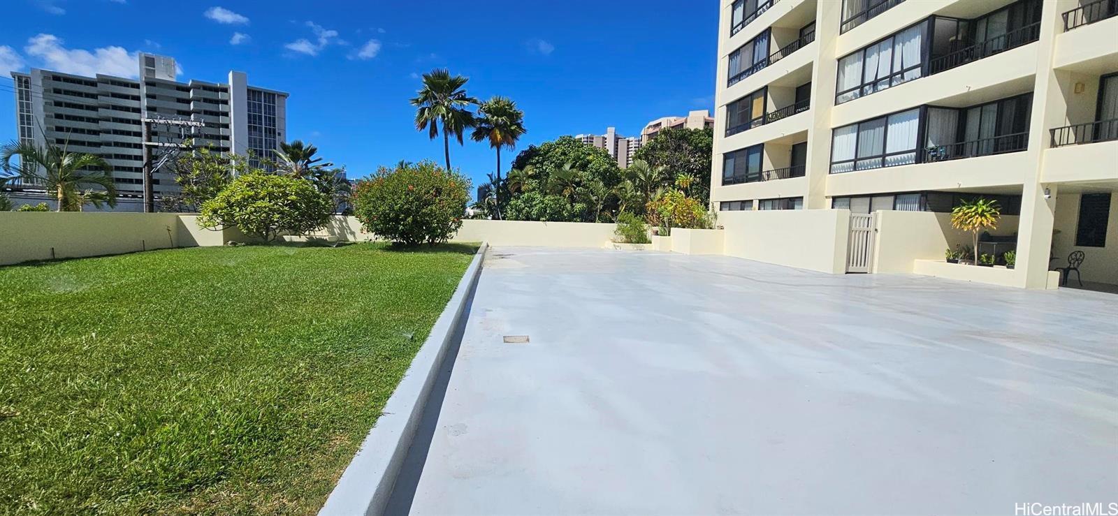 1054 Green Street Honolulu - Rental - photo 8 of 21