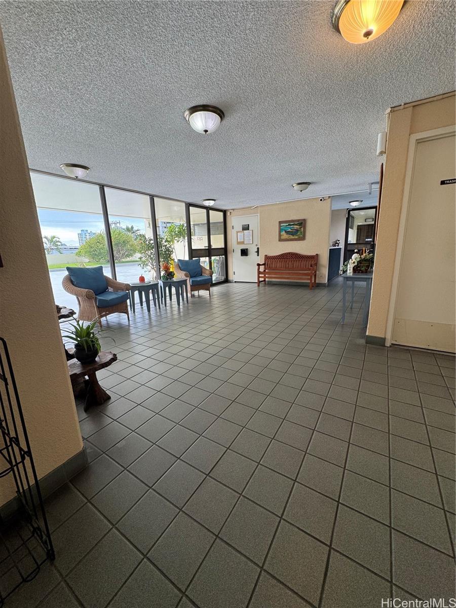 Bel-Air Plaza condo # 402, Honolulu, Hawaii - photo 11 of 16