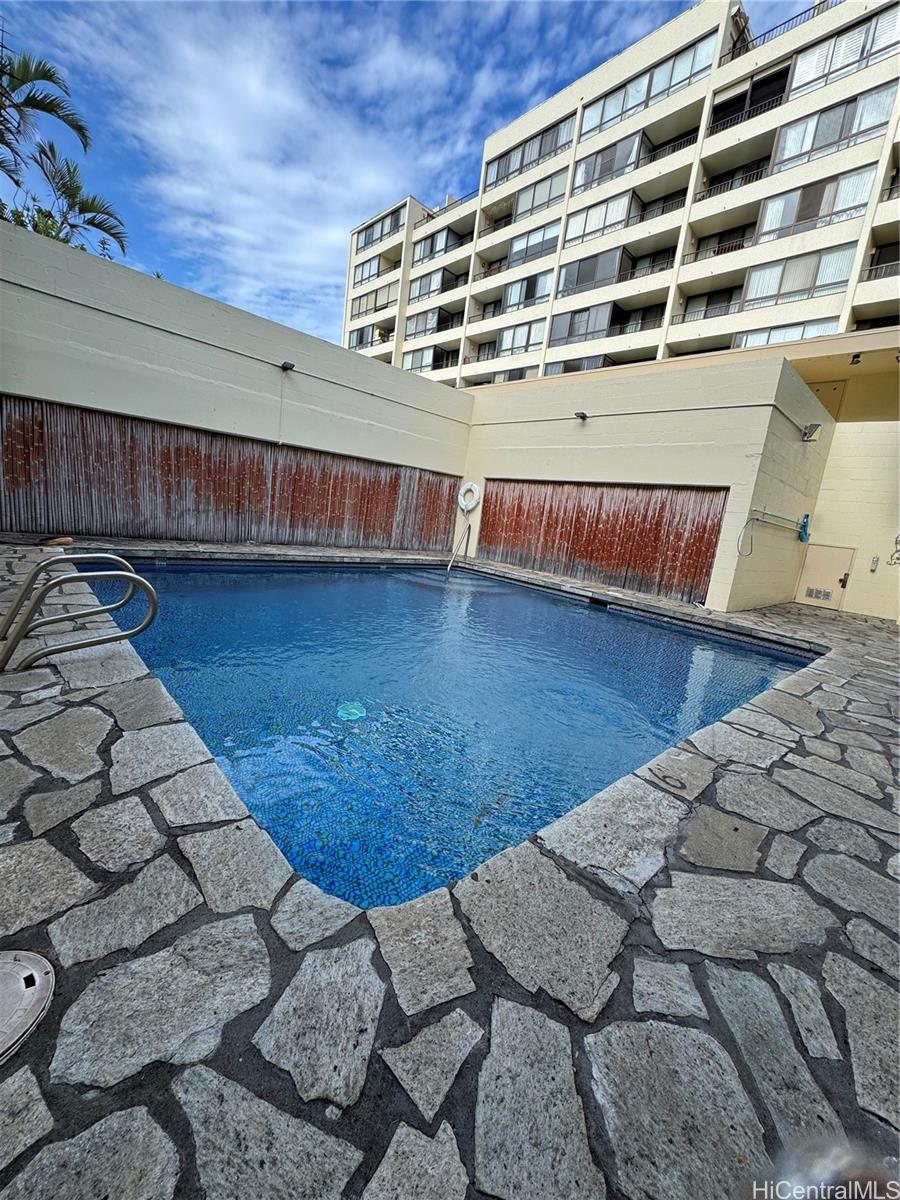 Bel-Air Plaza condo # 402, Honolulu, Hawaii - photo 14 of 16