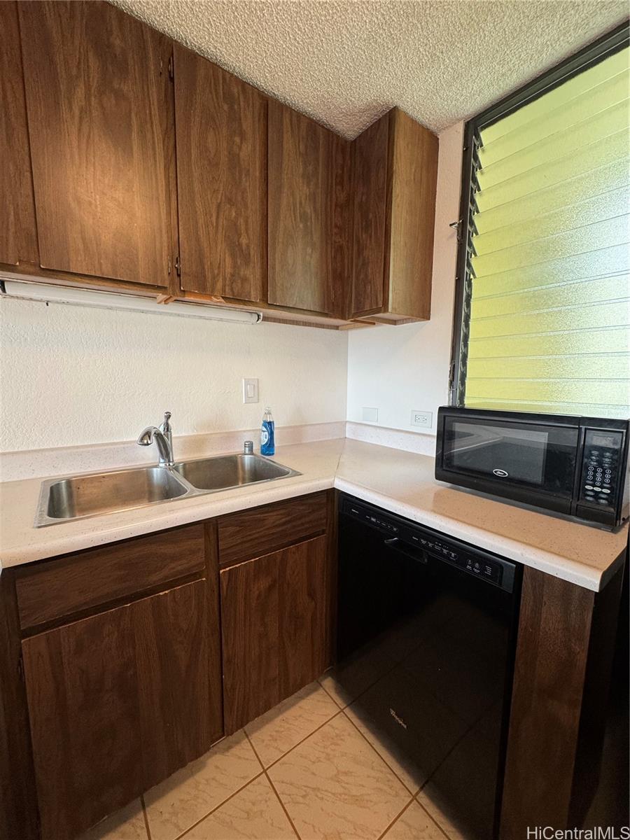 Bel-Air Plaza condo # 402, Honolulu, Hawaii - photo 7 of 16