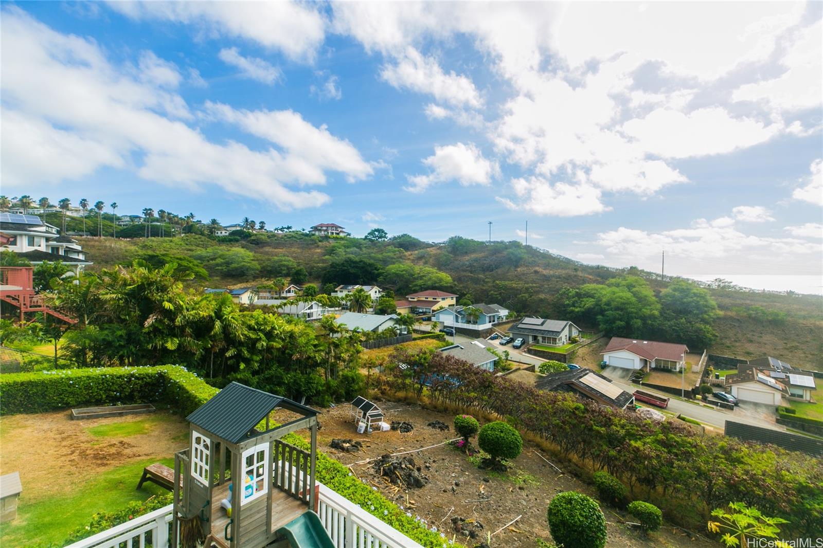 1059  Kamehame Drive Kamehame Ridge, Hawaii Kai home - photo 11 of 17