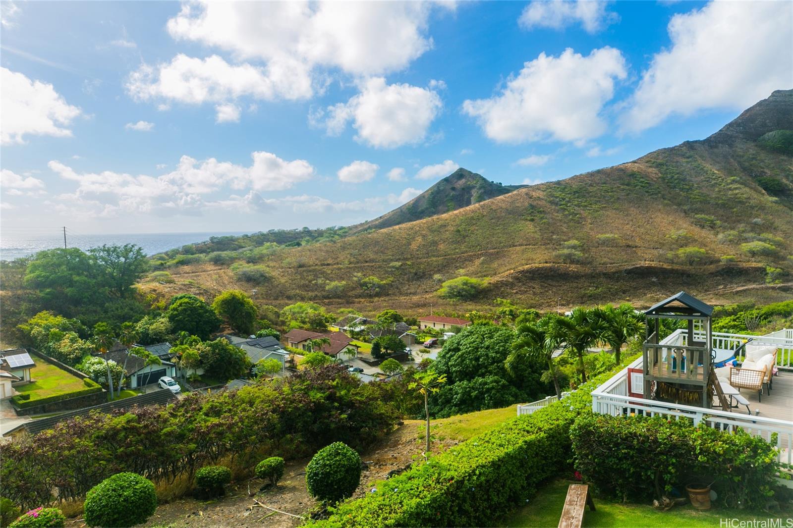 1059  Kamehame Drive Kamehame Ridge, Hawaii Kai home - photo 10 of 17