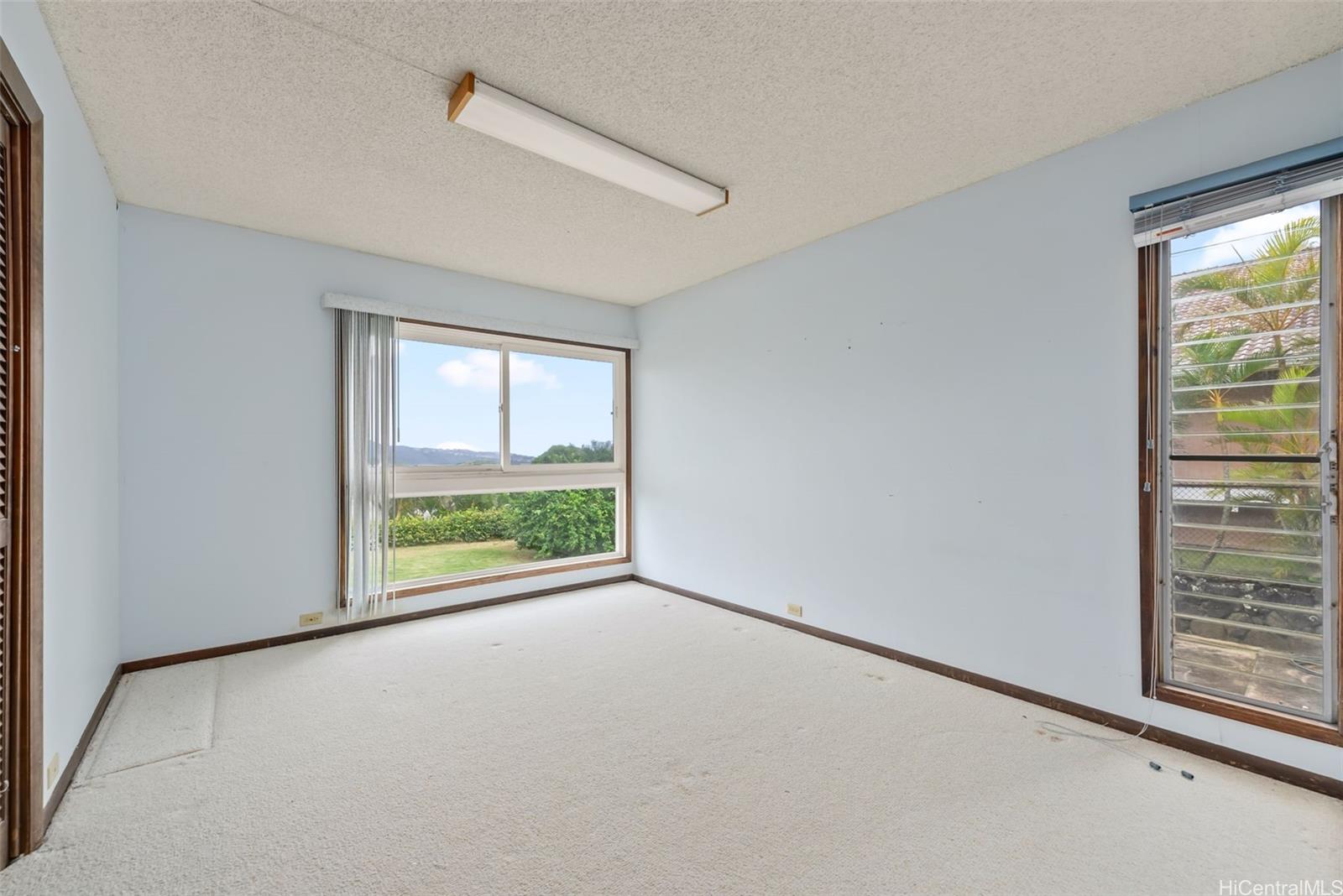 1059  Kaumoku Street Mariners Ridge, Hawaii Kai home - photo 13 of 22