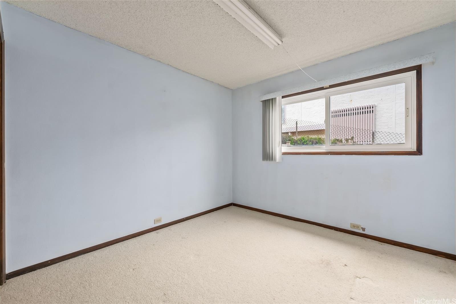 1059  Kaumoku Street Mariners Ridge, Hawaii Kai home - photo 16 of 22