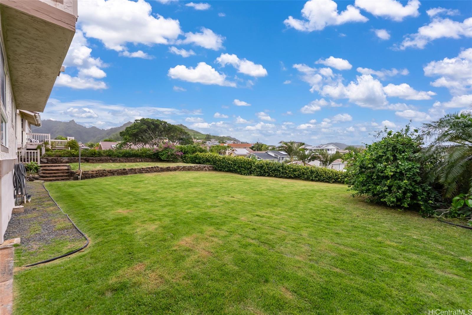 1059  Kaumoku Street Mariners Ridge, Hawaii Kai home - photo 18 of 22