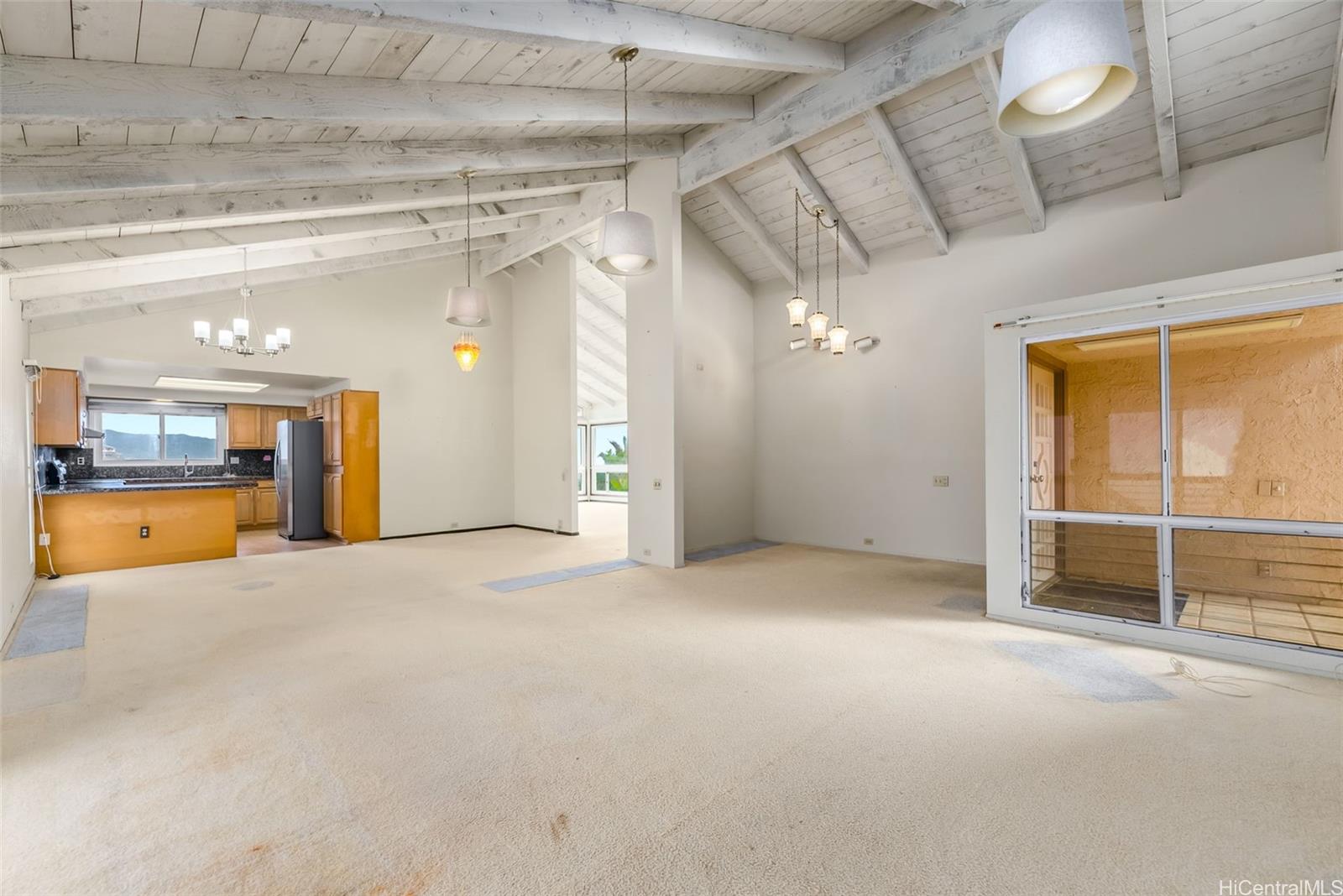 1059  Kaumoku Street Mariners Ridge, Hawaii Kai home - photo 7 of 22