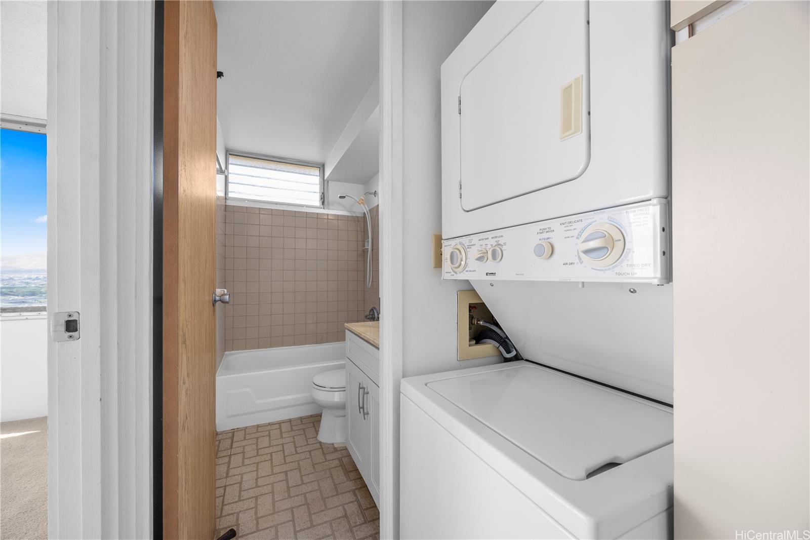 Century Park Plaza condo # 1902B, Pearl City, Hawaii - photo 16 of 24