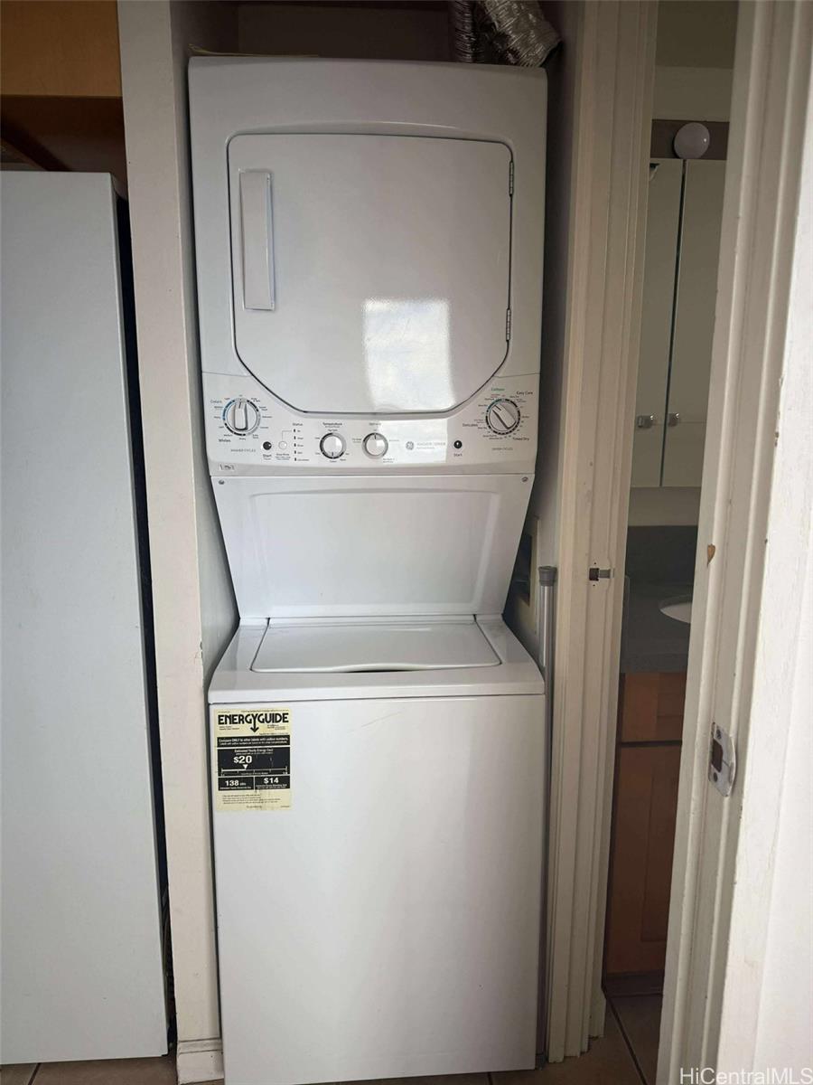 1060 Kamehameha Hwy Pearl City - Rental - photo 10 of 19