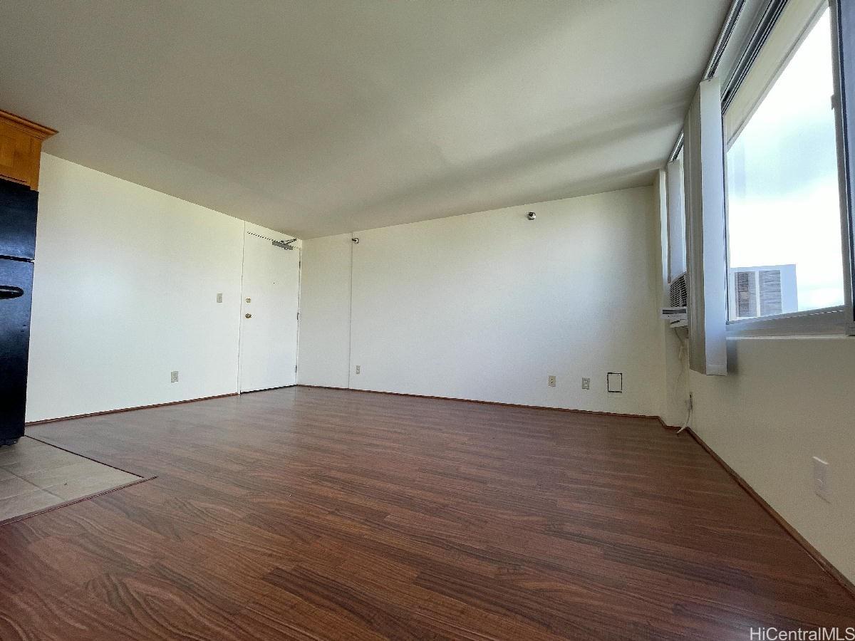 1060 Kamehameha Hwy Pearl City - Rental - photo 5 of 5