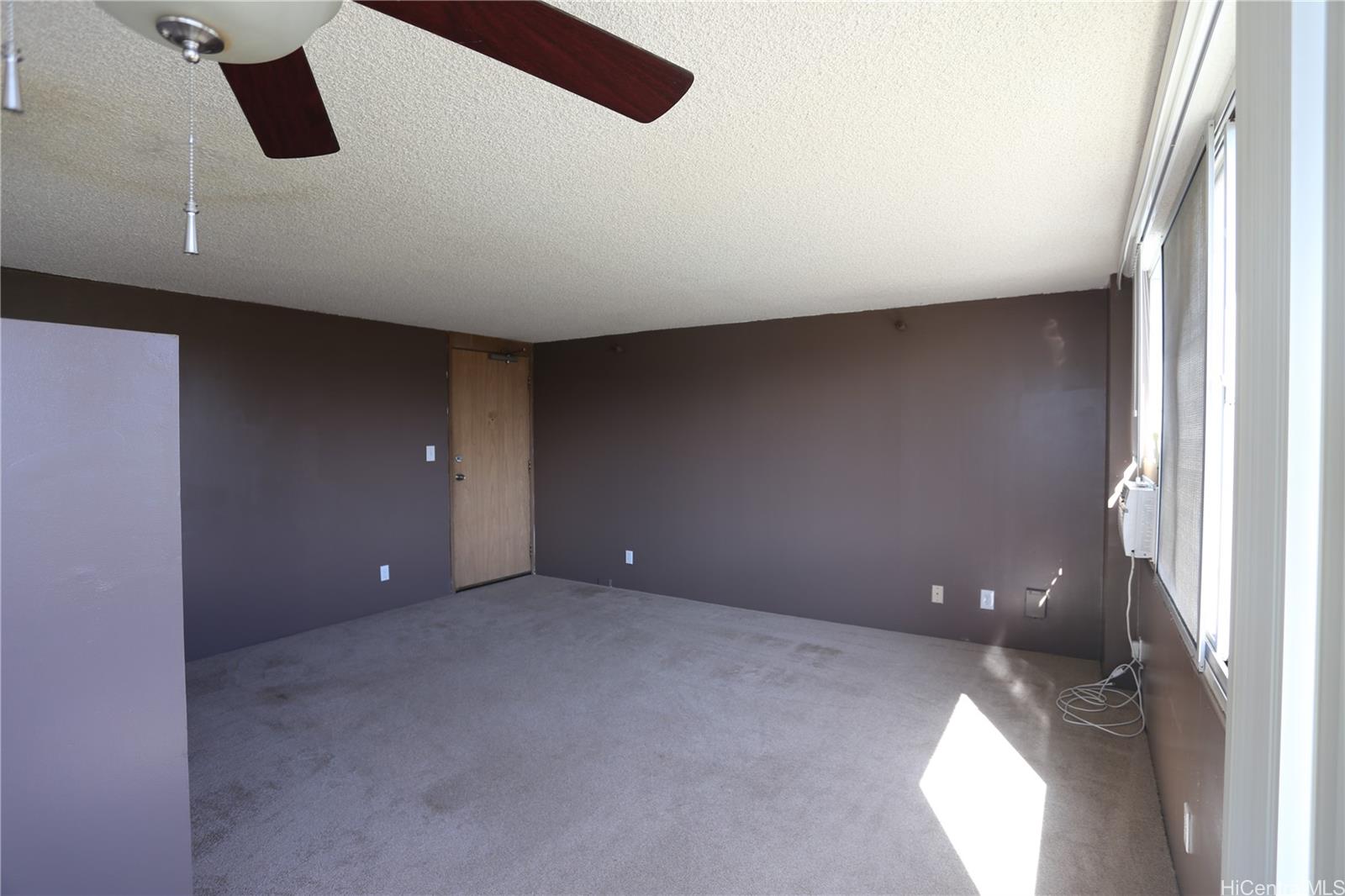 1060 Kamehameha Hwy Pearl City - Rental - photo 2 of 17