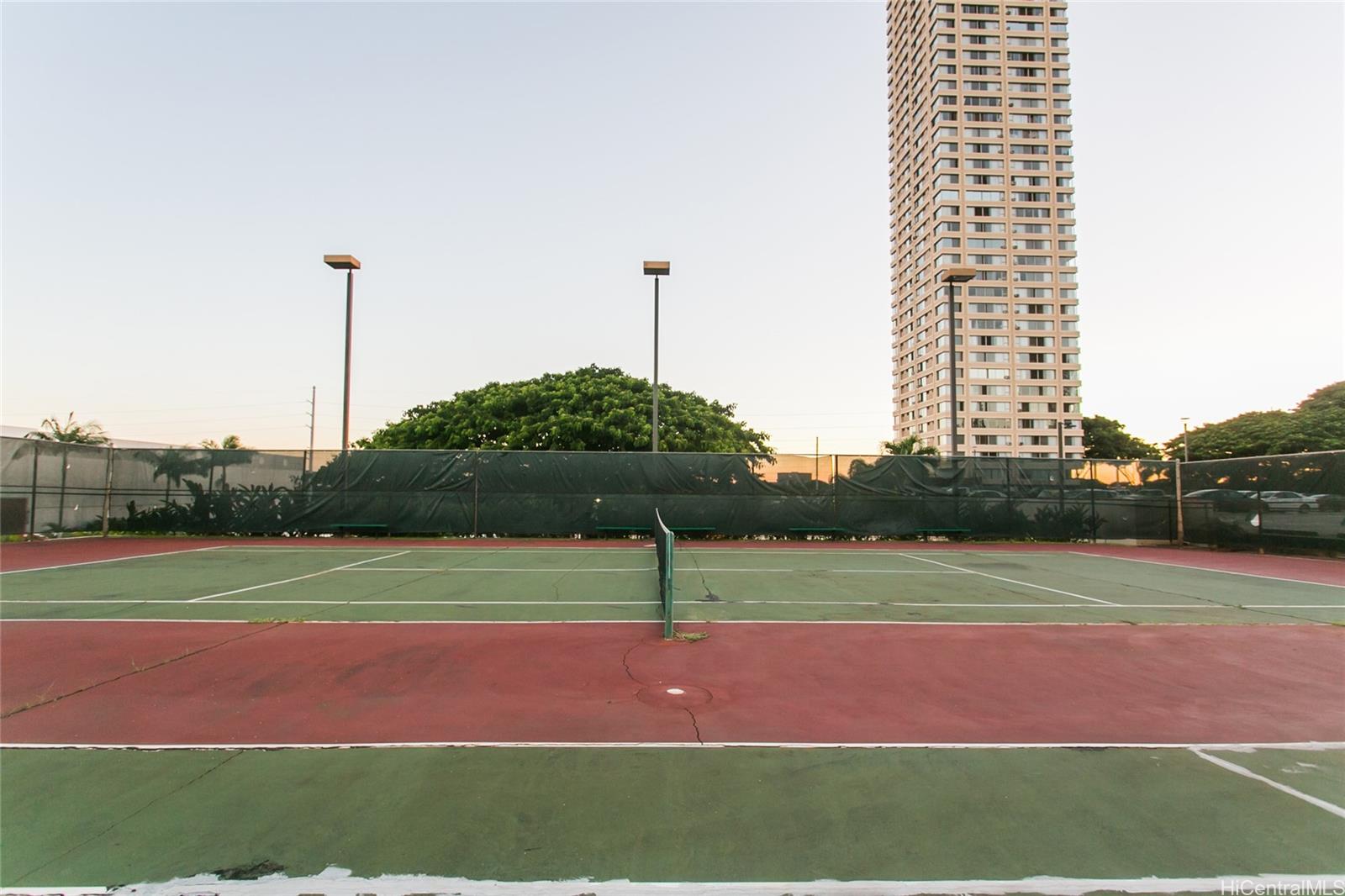 1060 Kamehameha Hwy Pearl City - Rental - photo 16 of 17