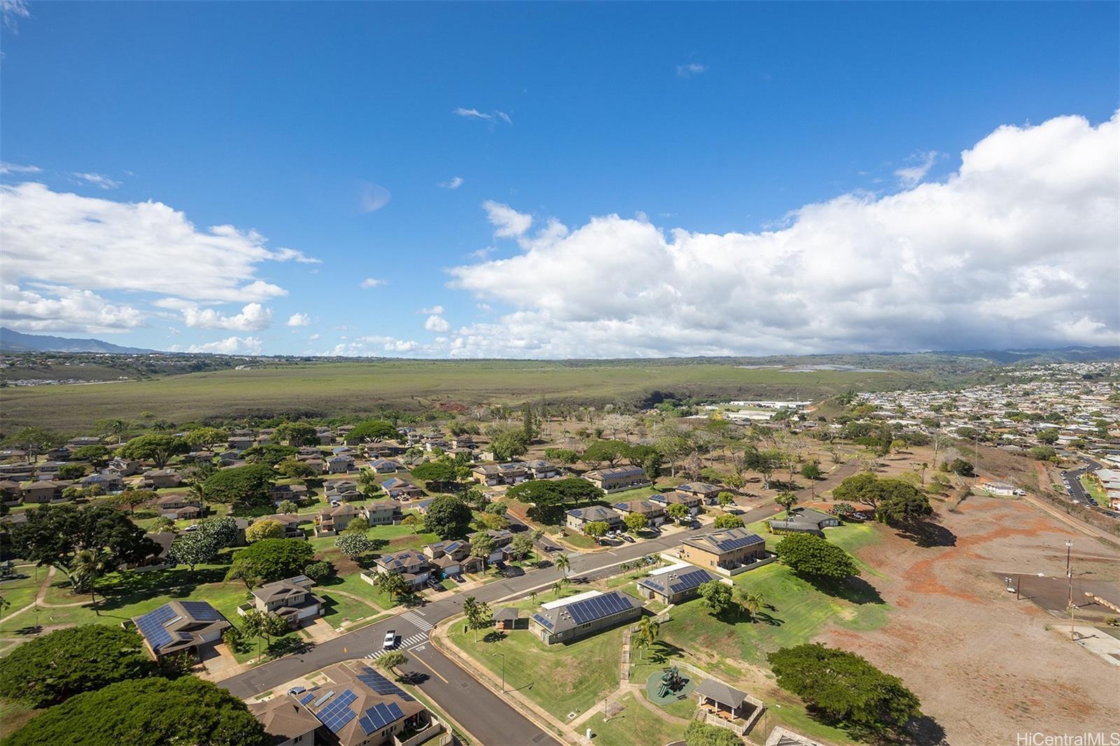 1060 Kamehameha Hwy Pearl City - Rental - photo 11 of 14