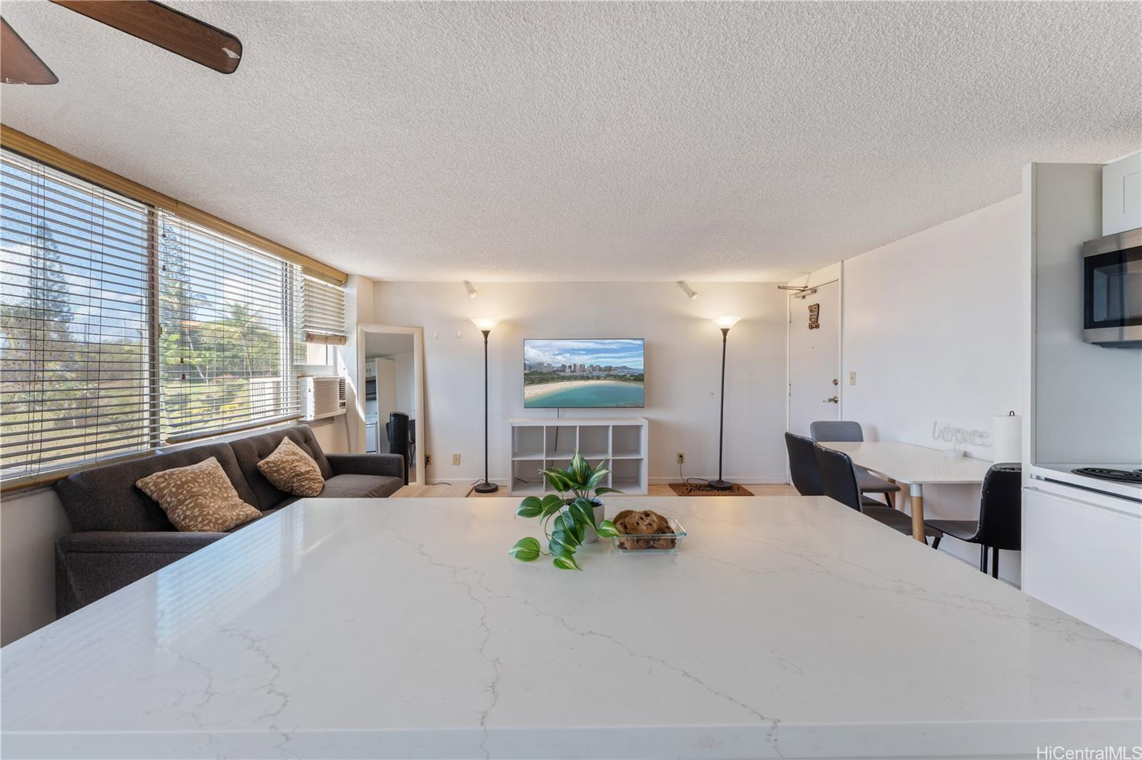 Century Park Plaza condo # 303B, Pearl City, Hawaii - photo 6 of 16