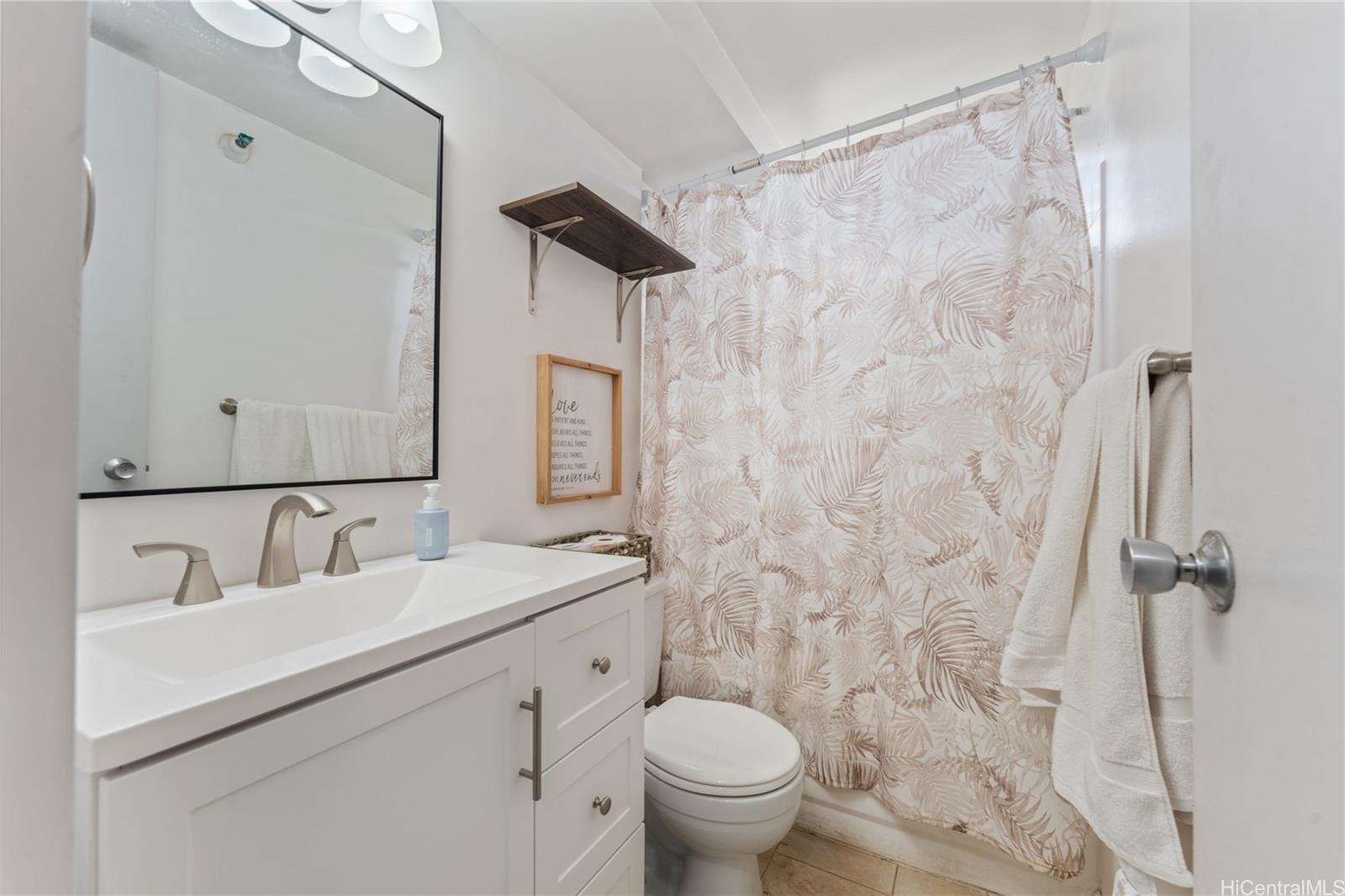 Century Park Plaza condo # 303B, Pearl City, Hawaii - photo 8 of 16