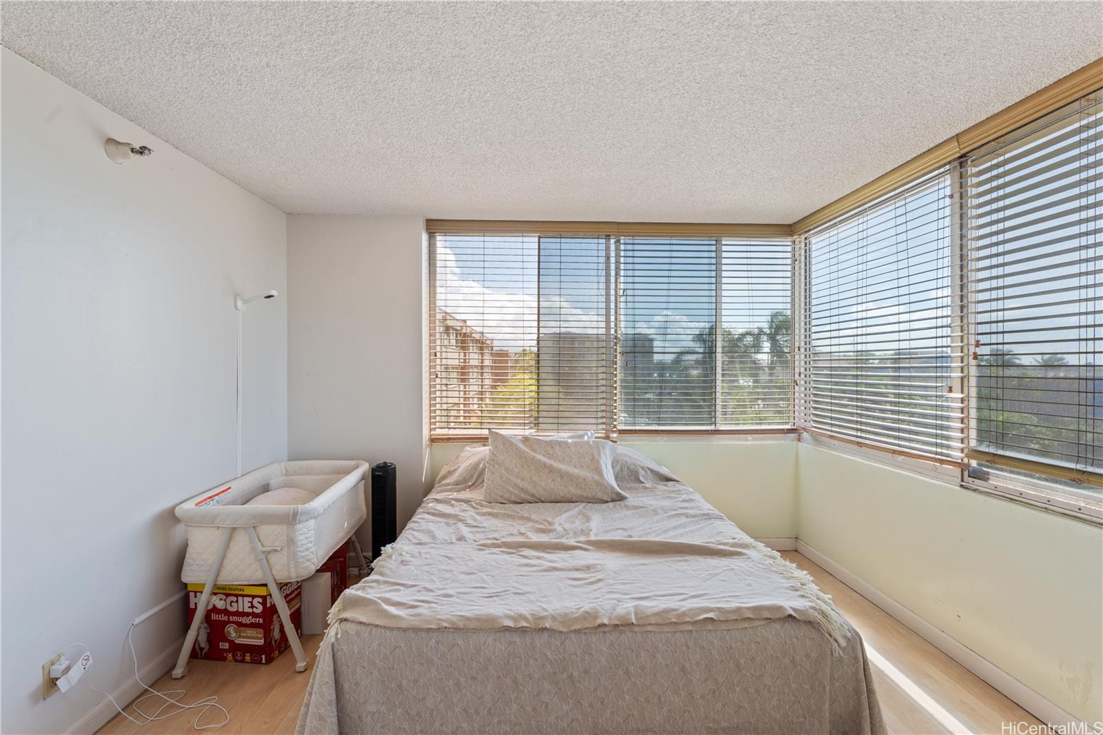 Century Park Plaza condo # 303B, Pearl City, Hawaii - photo 9 of 16