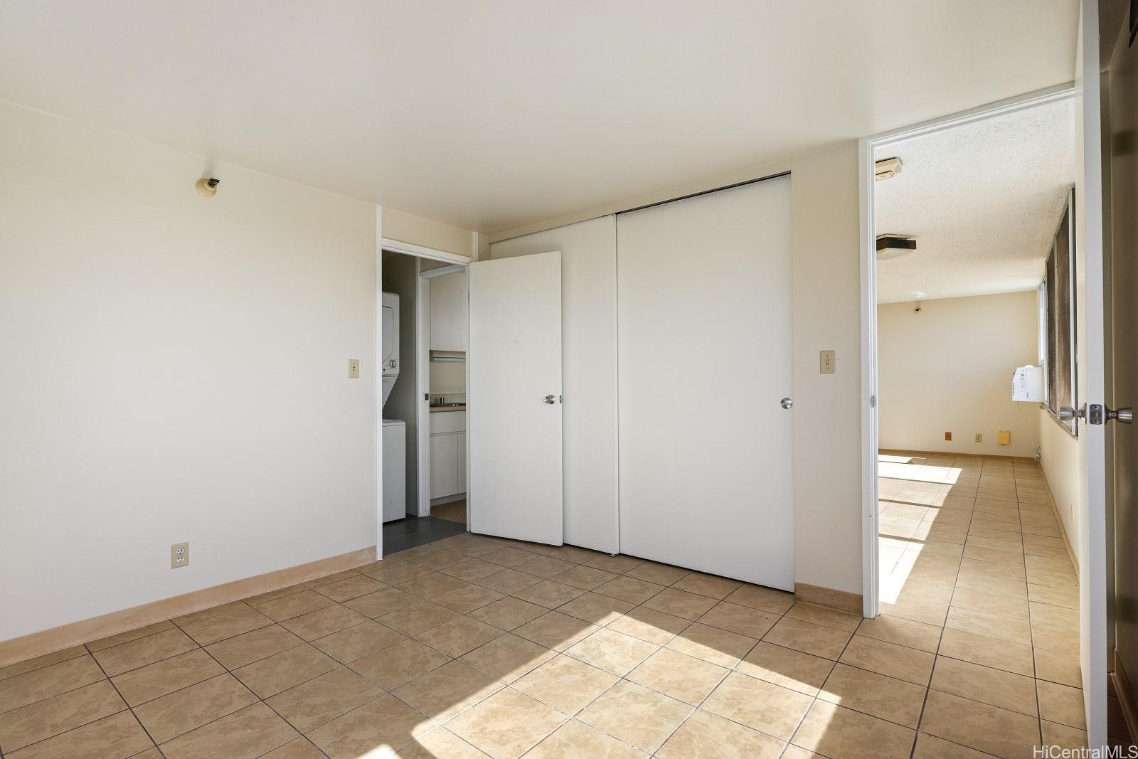 1060 Kamehameha Hwy Pearl City - Rental - photo 15 of 25