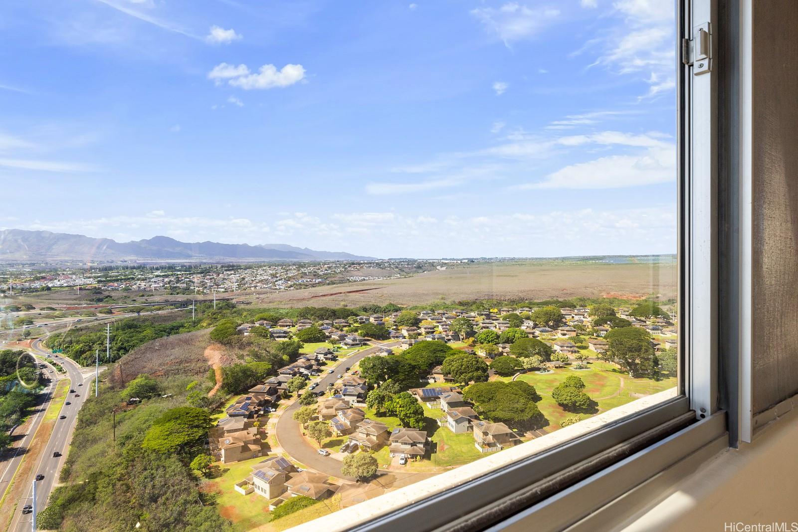 1060 Kamehameha Hwy Pearl City - Rental - photo 16 of 25