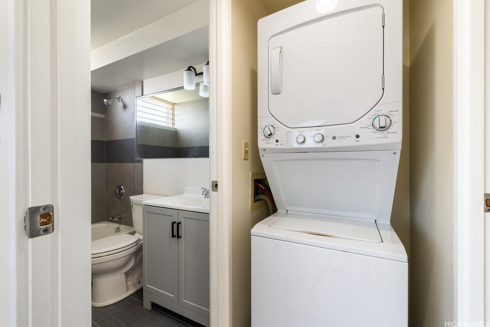 1060 Kamehameha Hwy Pearl City - Rental - photo 18 of 25