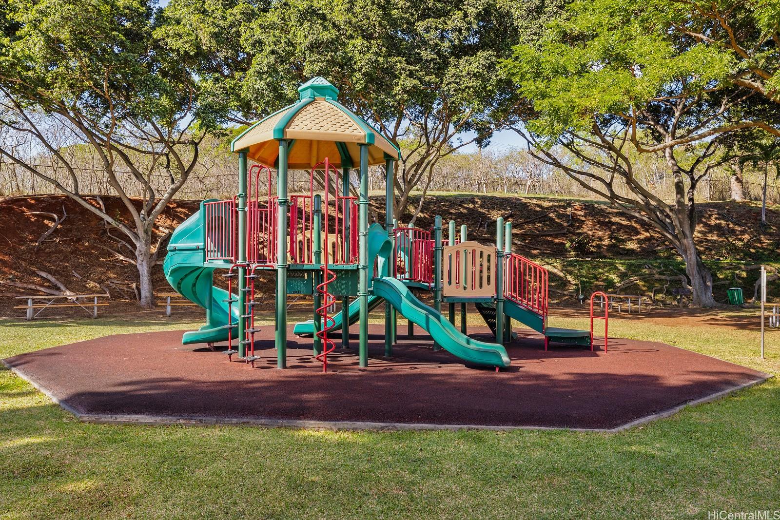 1060 Kamehameha Hwy Pearl City - Rental - photo 23 of 25