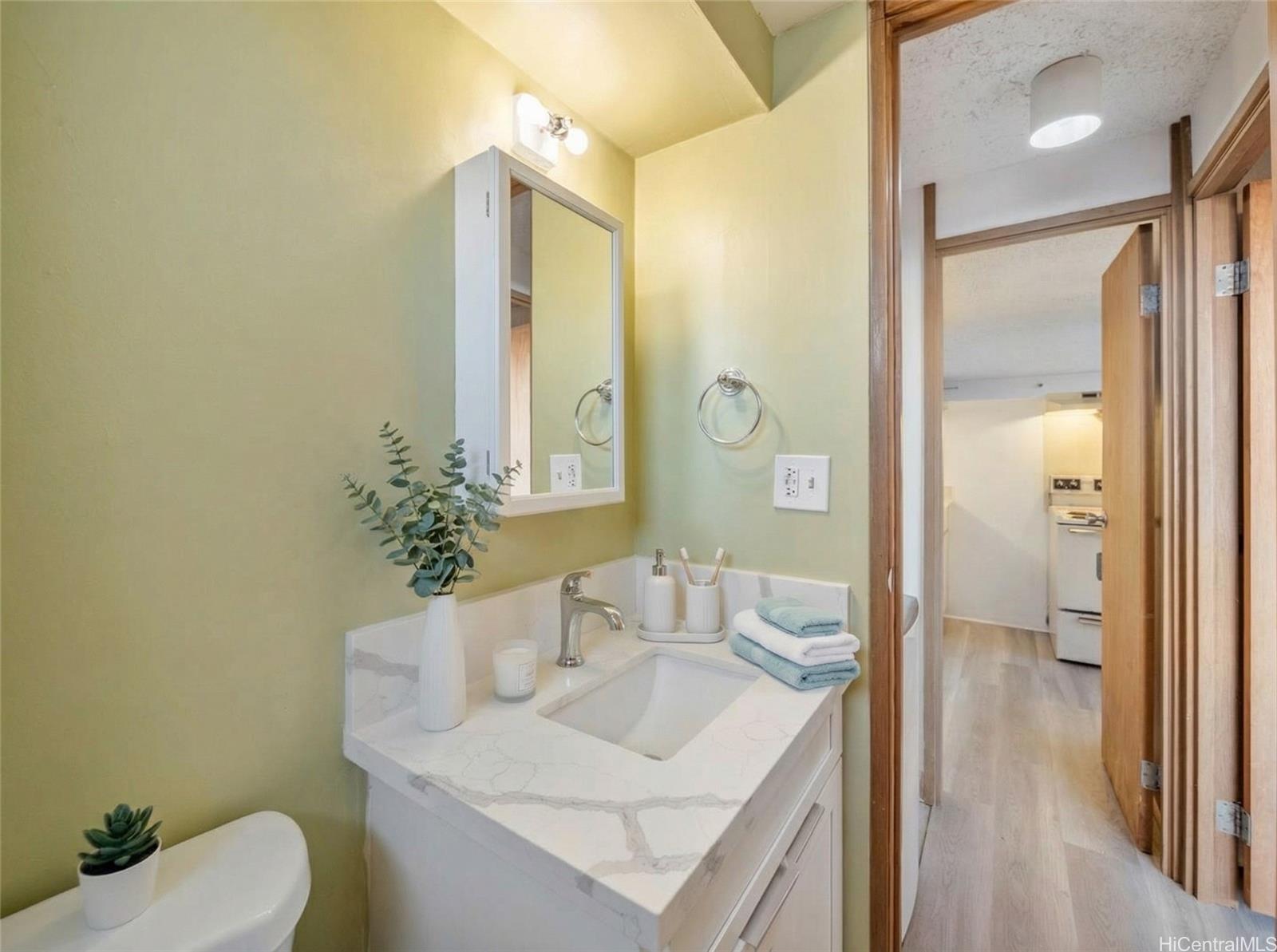 Century Park Plaza condo # 3302B, Pearl City, Hawaii - photo 7 of 24