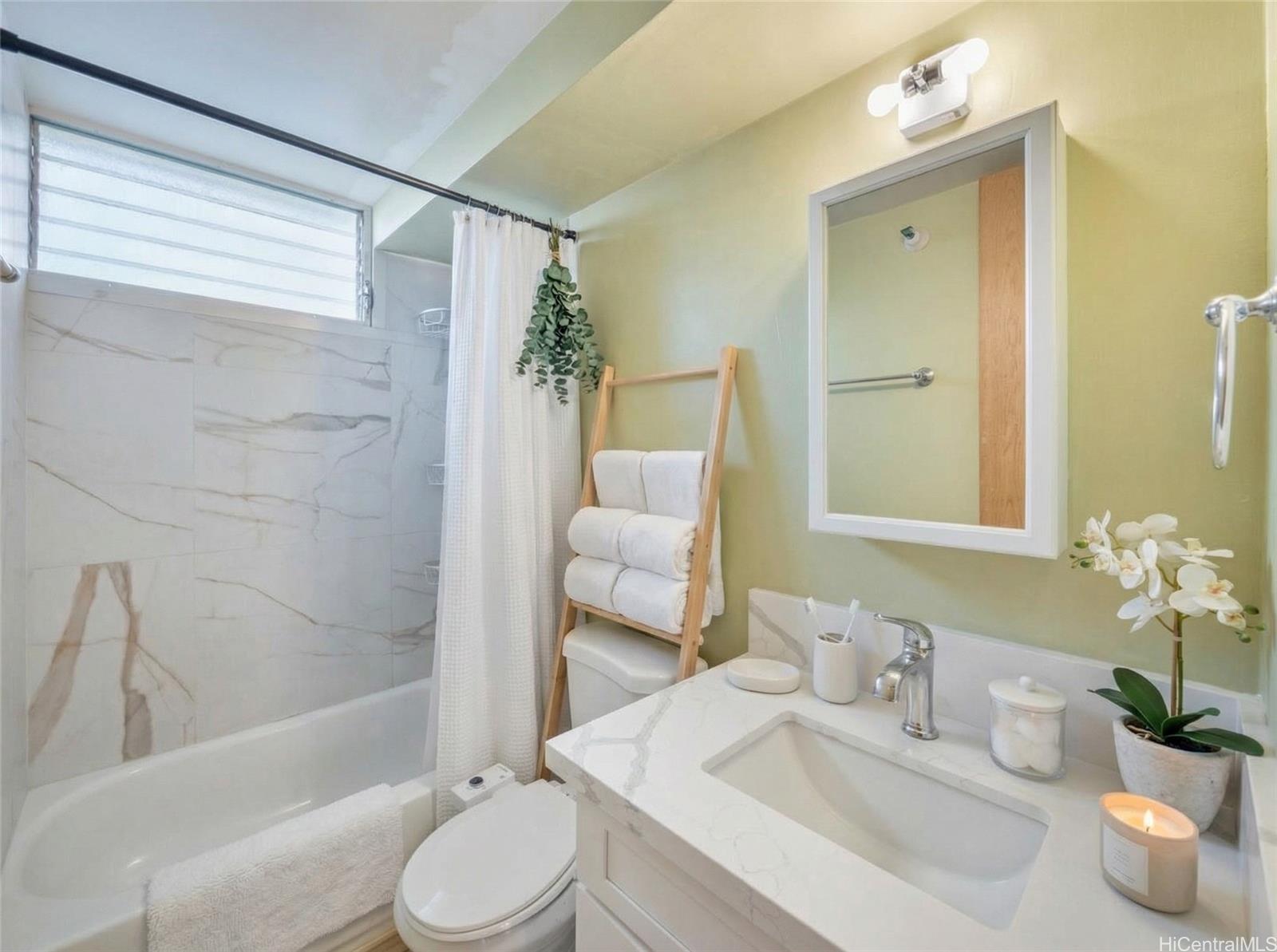 Century Park Plaza condo # 3302B, Pearl City, Hawaii - photo 9 of 24