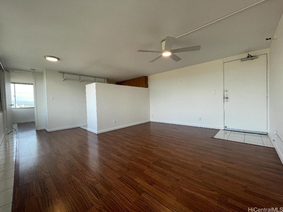 1060 Kamehameha Hwy Pearl City - Rental - photo 2 of 5