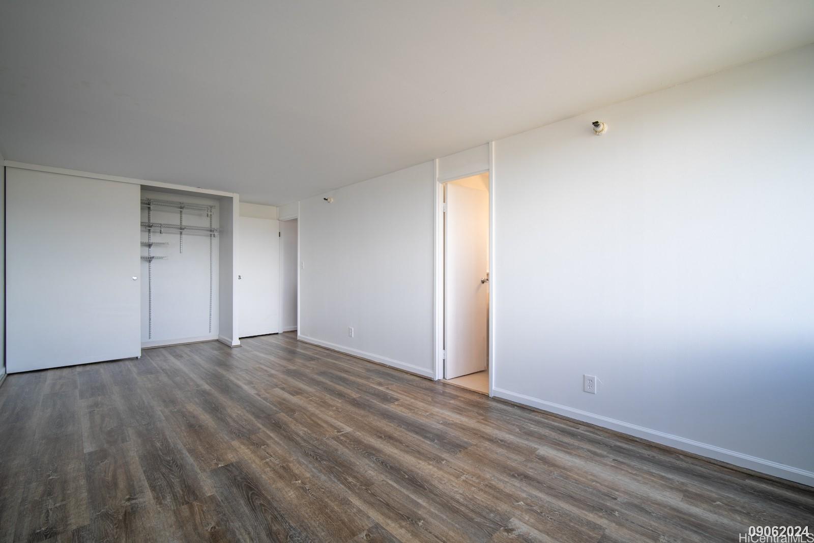 1060 Kamehameha Hwy Pearl City - Rental - photo 13 of 16