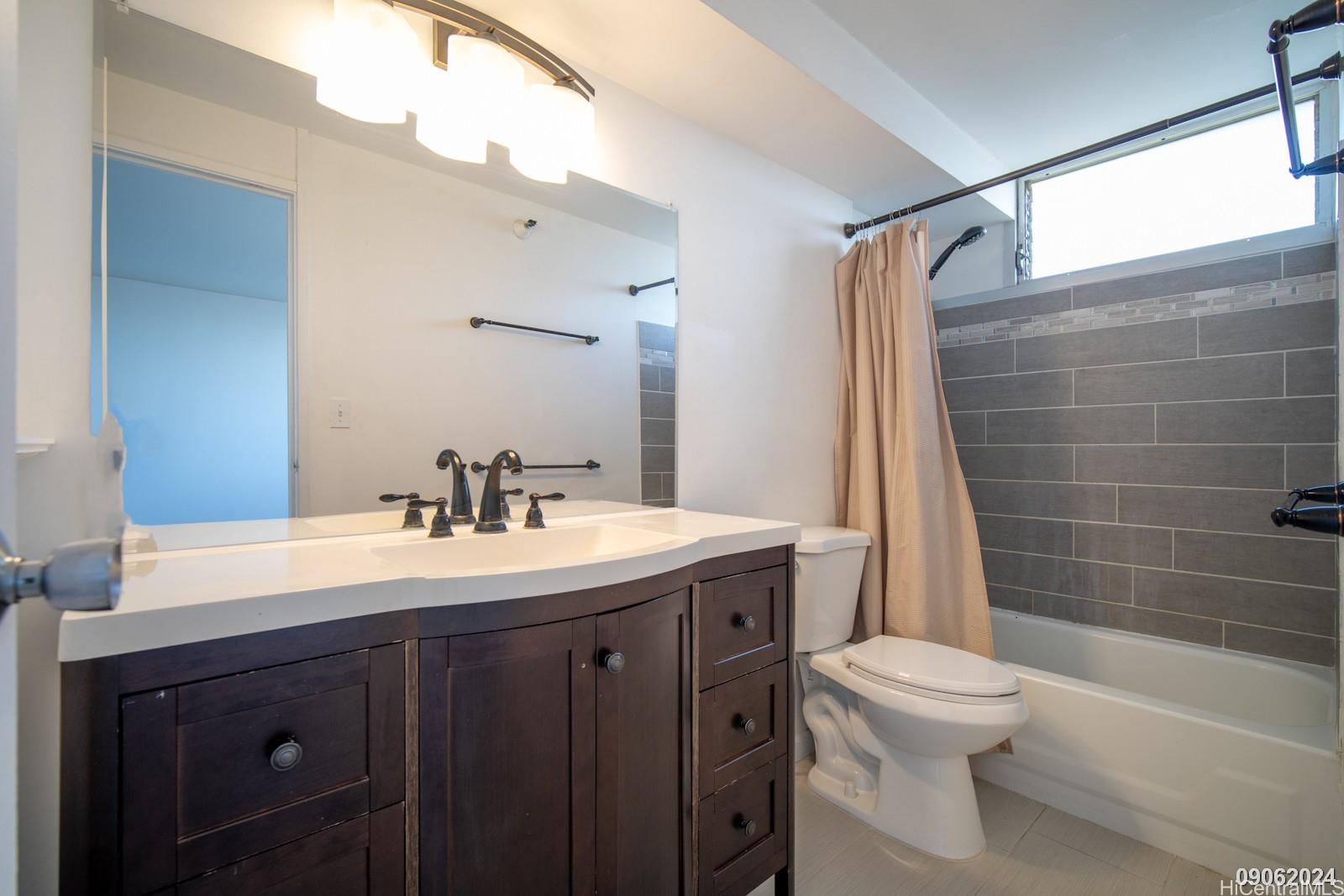 1060 Kamehameha Hwy Pearl City - Rental - photo 14 of 16