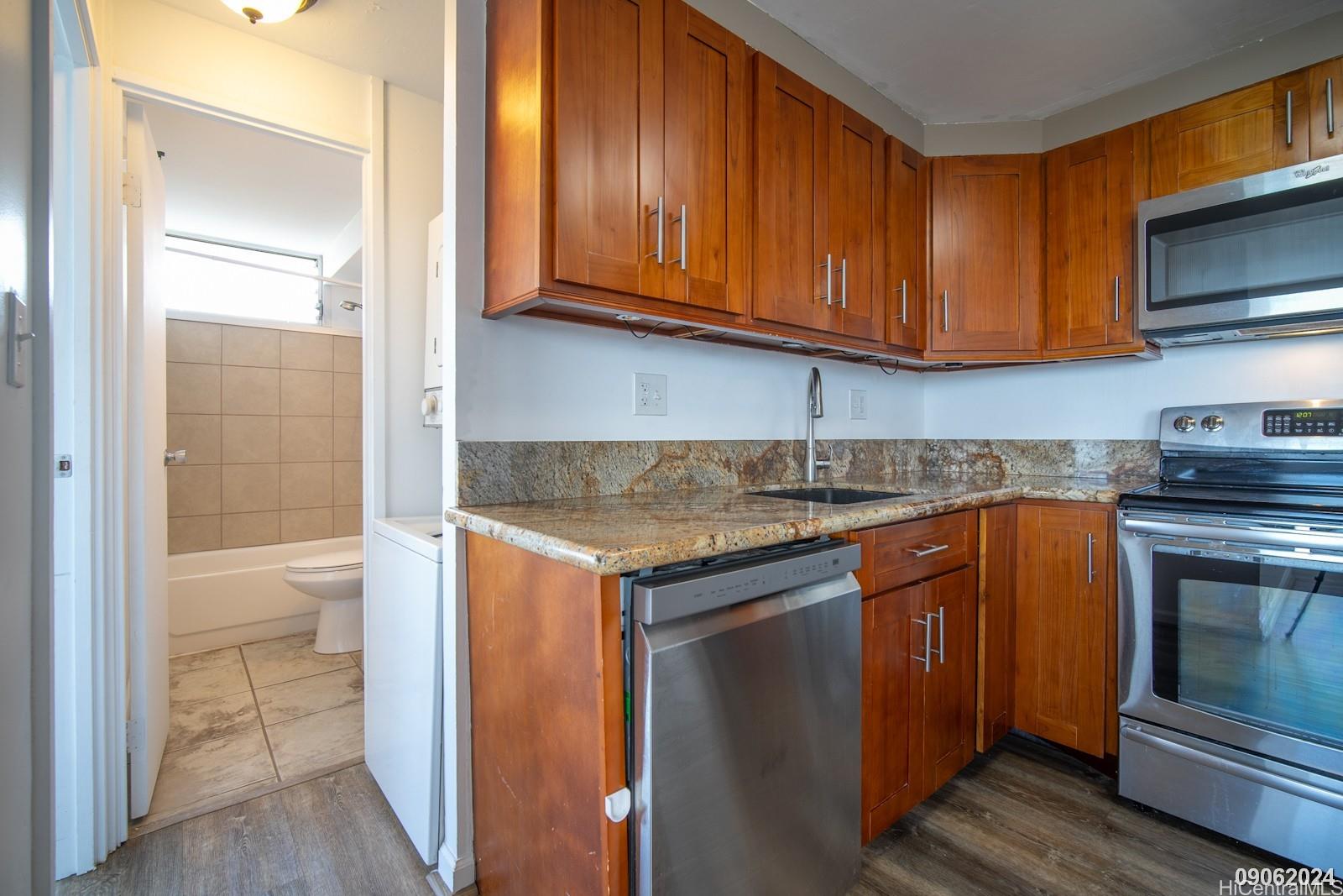 1060 Kamehameha Hwy Pearl City - Rental - photo 7 of 16