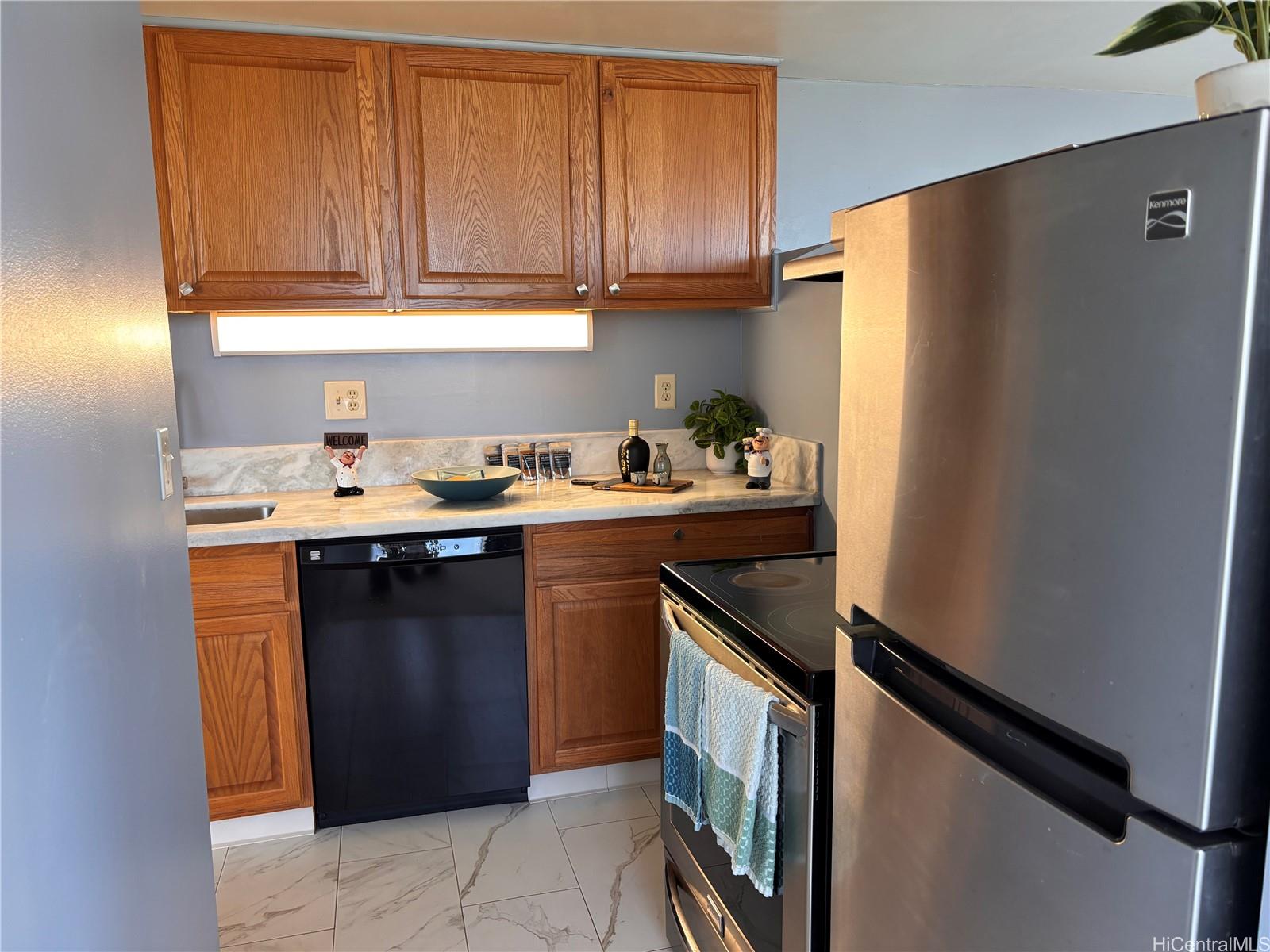 Century Park Plaza condo # 3802B, Pearl City, Hawaii - photo 5 of 20