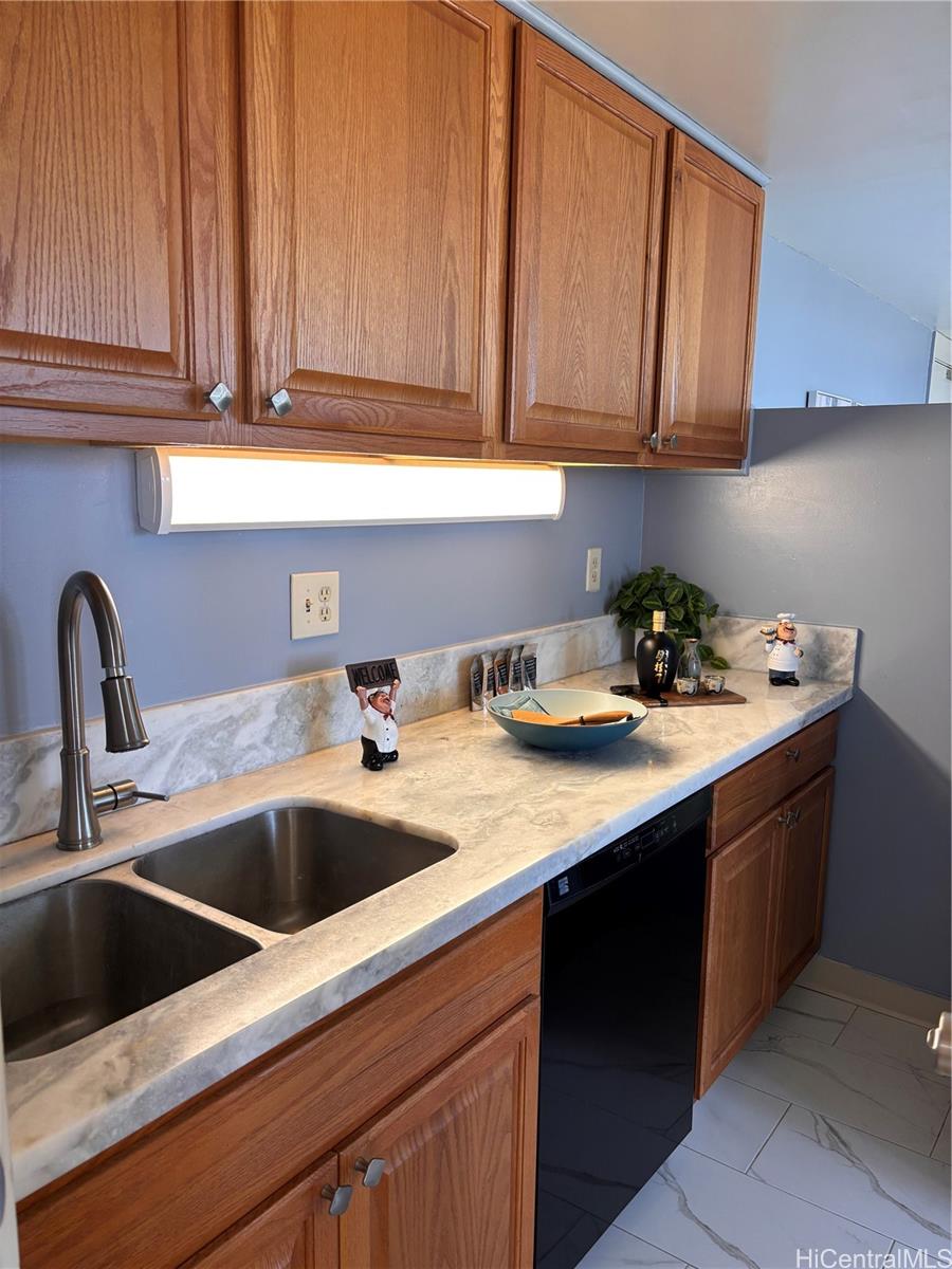 Century Park Plaza condo # 3802B, Pearl City, Hawaii - photo 6 of 20