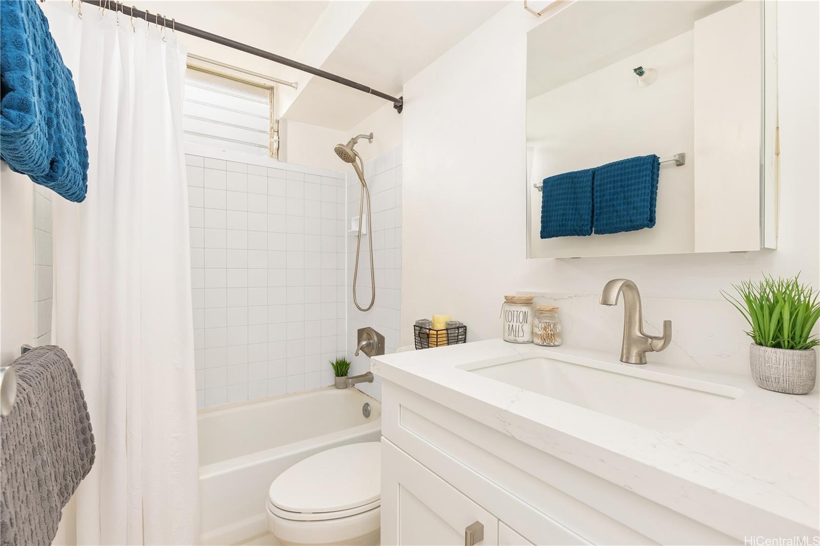 Century Park Plaza condo # 3806A, Pearl City, Hawaii - photo 10 of 20