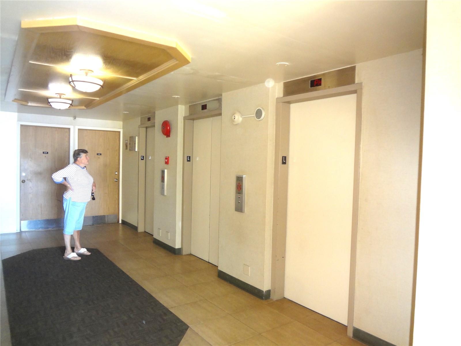 Century Park Plaza condo # 405B, Pearl City, Hawaii - photo 11 of 18