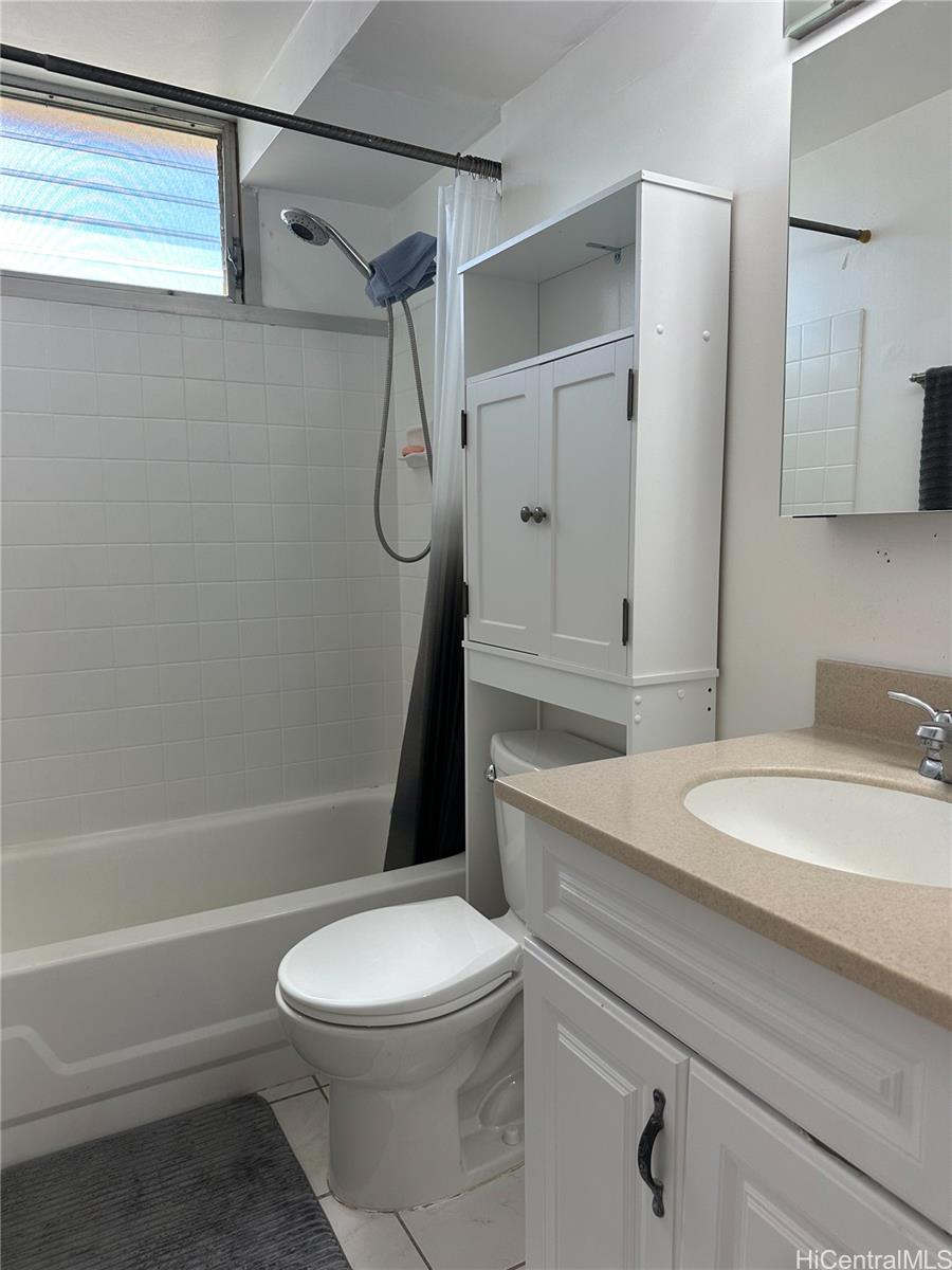 Century Park Plaza condo # 806B, Pearl City, Hawaii - photo 11 of 16