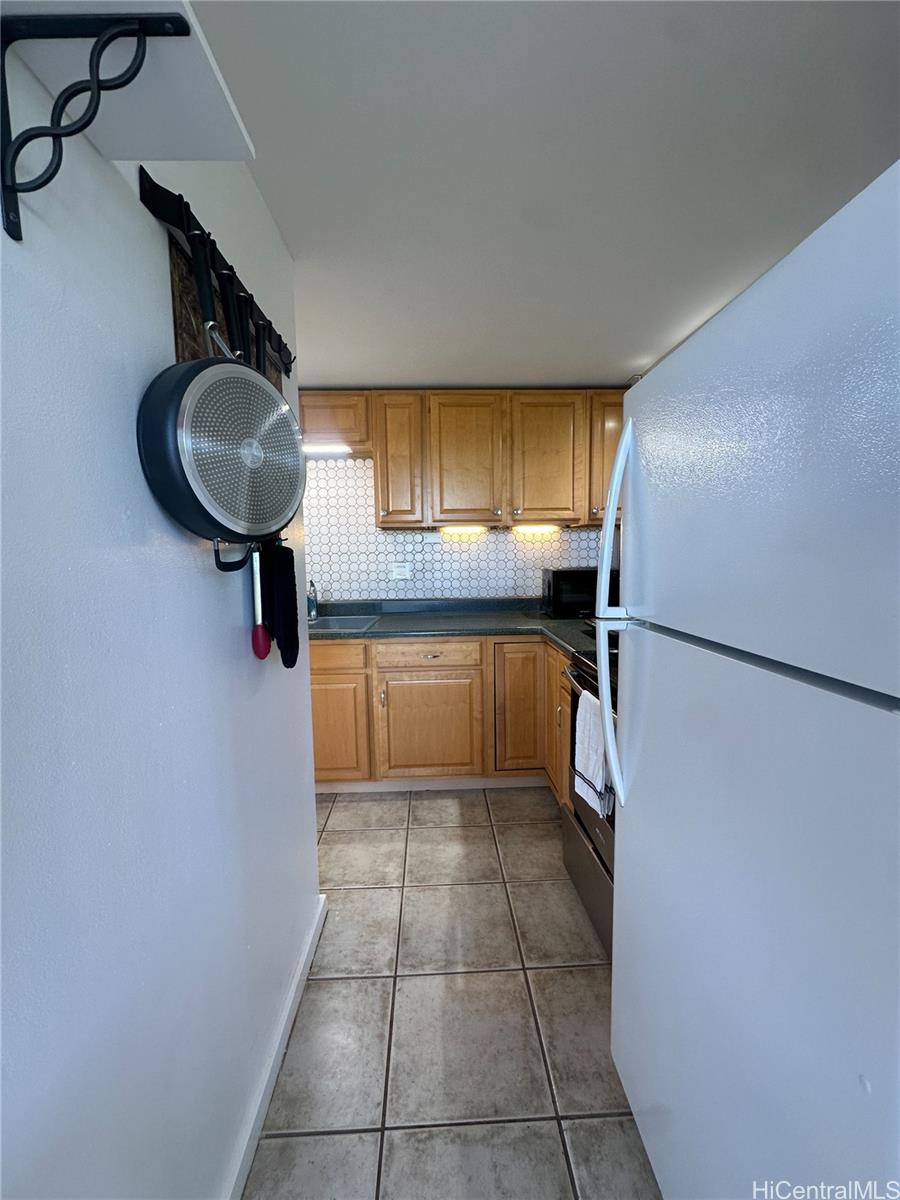 Century Park Plaza condo # 806B, Pearl City, Hawaii - photo 5 of 16