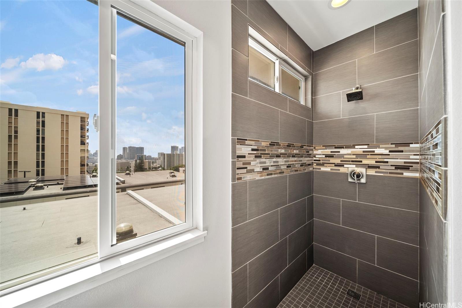 1060 Spencer St townhouse # F, Honolulu, Hawaii - photo 16 of 25