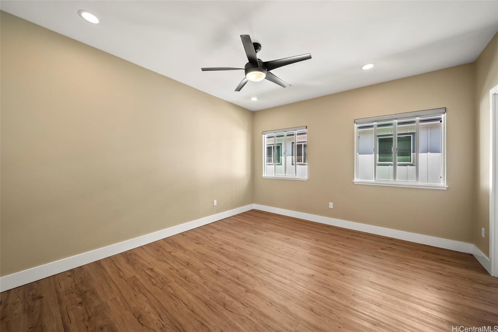 1060 Spencer St townhouse # F, Honolulu, Hawaii - photo 5 of 25