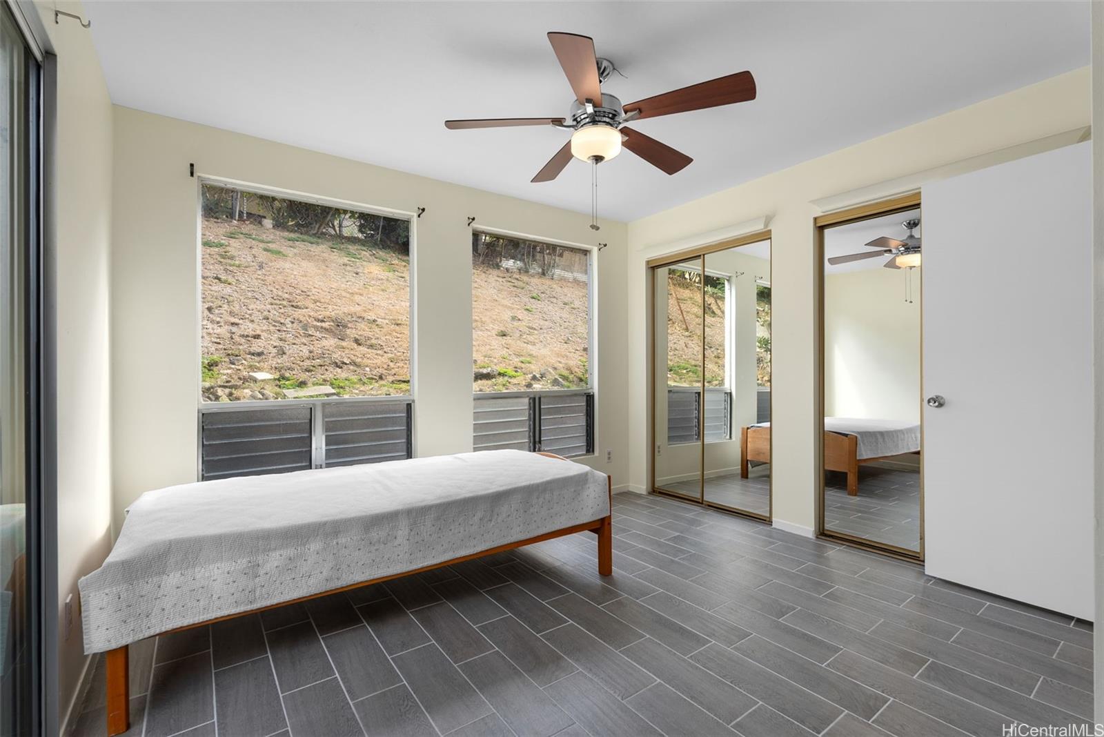 1069  Lunalilo Home Road Mariners Valley, Hawaii Kai home - photo 12 of 25