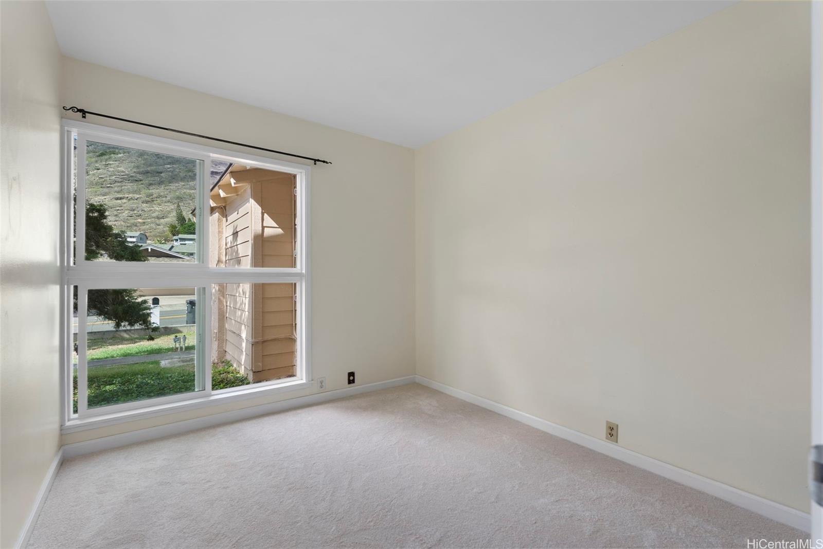 1069  Lunalilo Home Road Mariners Valley, Hawaii Kai home - photo 16 of 25