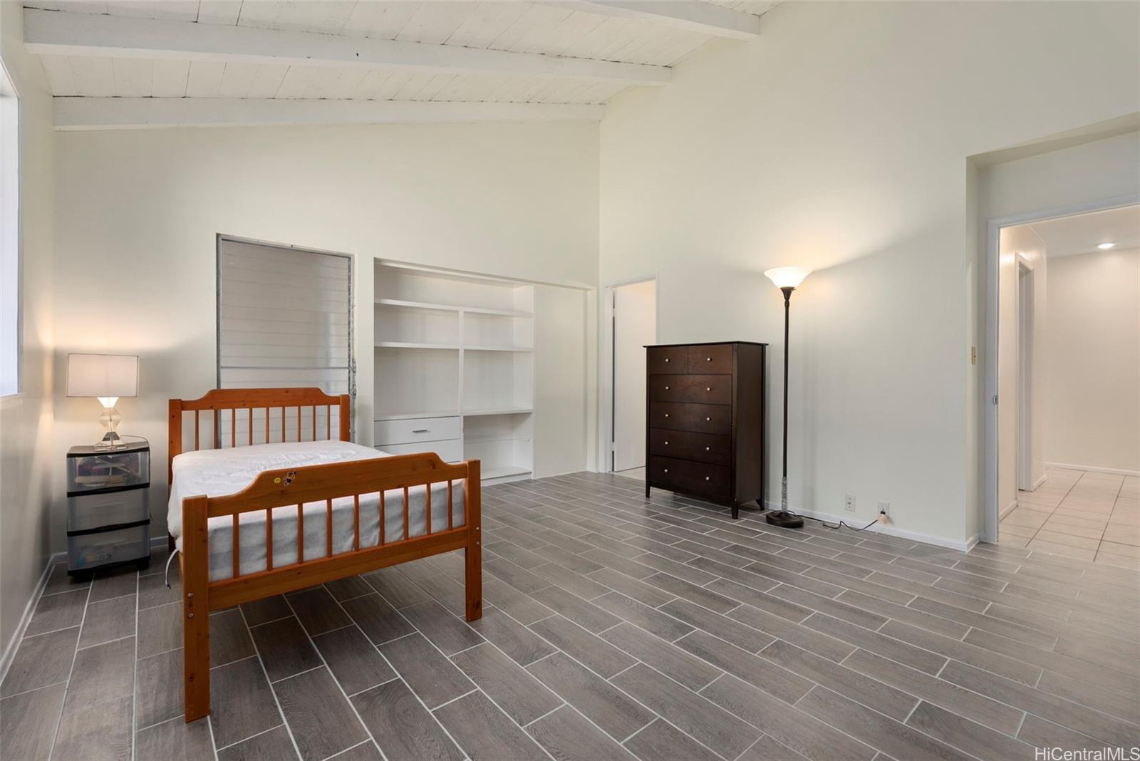 1069  Lunalilo Home Road Mariners Valley, Hawaii Kai home - photo 10 of 25