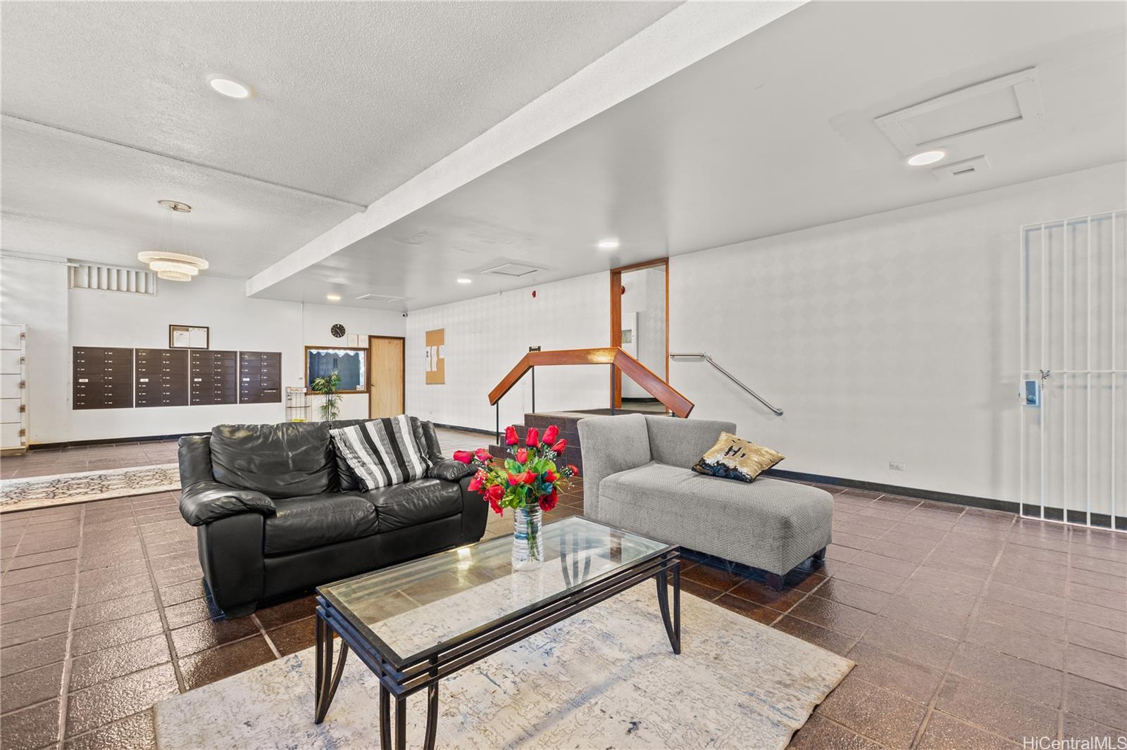 Crown Thurston condo # 101, Honolulu, Hawaii - photo 16 of 19