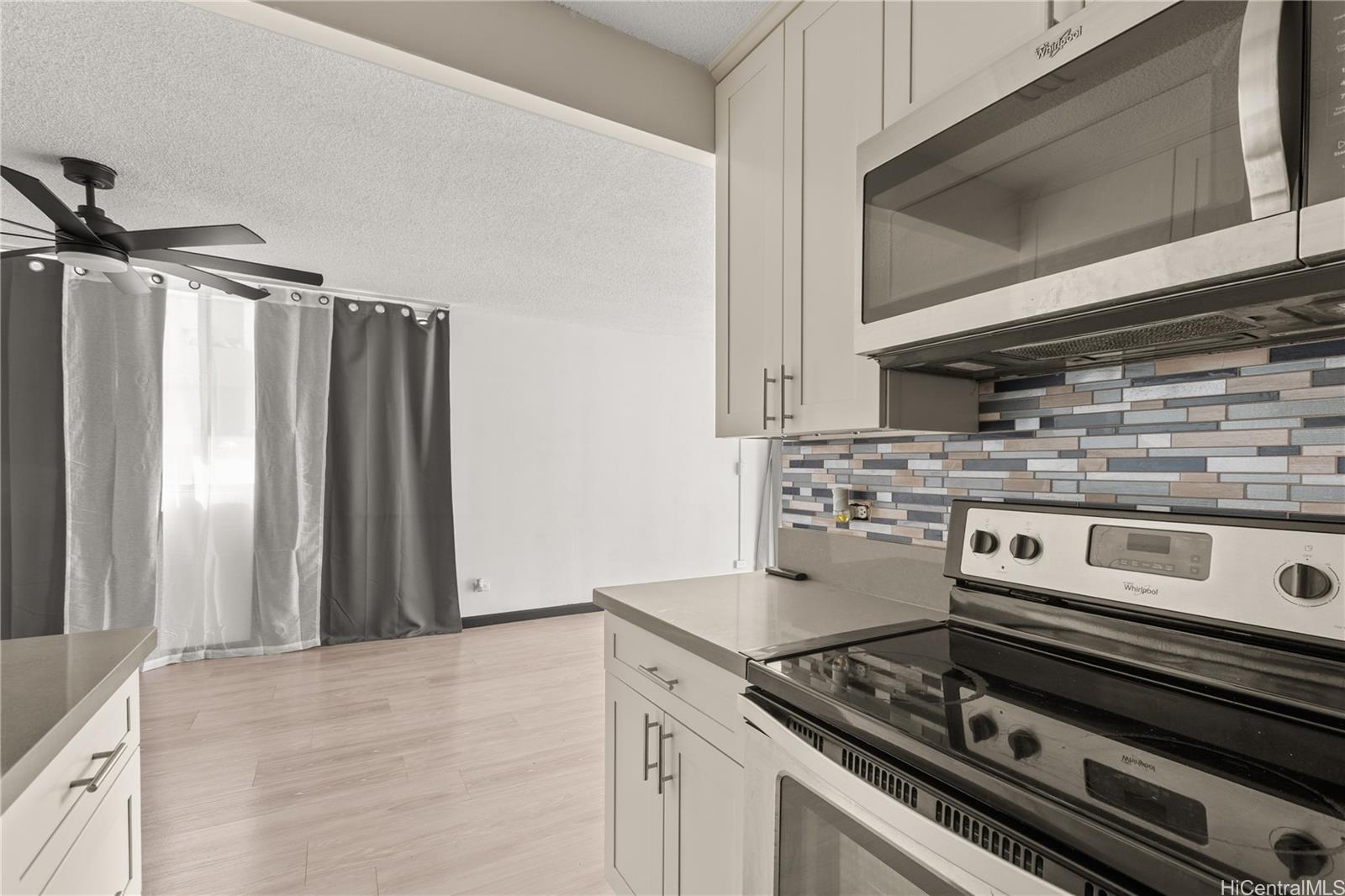 Crown Thurston condo # 101, Honolulu, Hawaii - photo 4 of 19