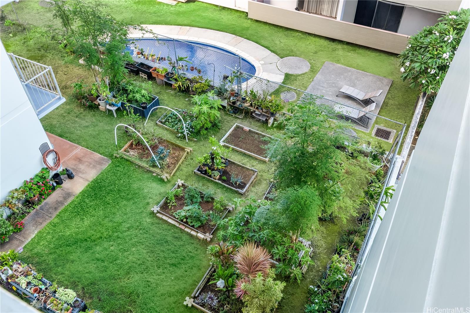 Crown Thurston condo # 402, Honolulu, Hawaii - photo 12 of 15