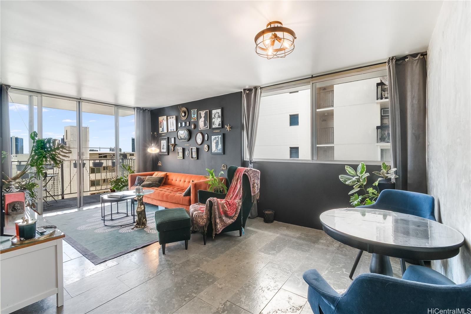 Crown Thurston condo # 402, Honolulu, Hawaii - photo 2 of 16