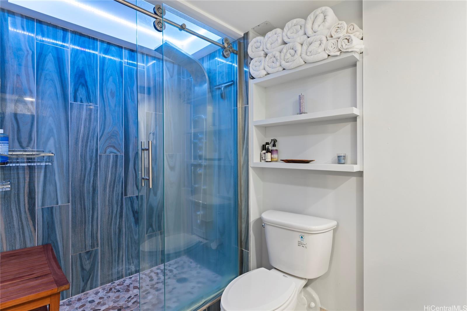 Country Club Village condo # 110, Honolulu, Hawaii - photo 19 of 25
