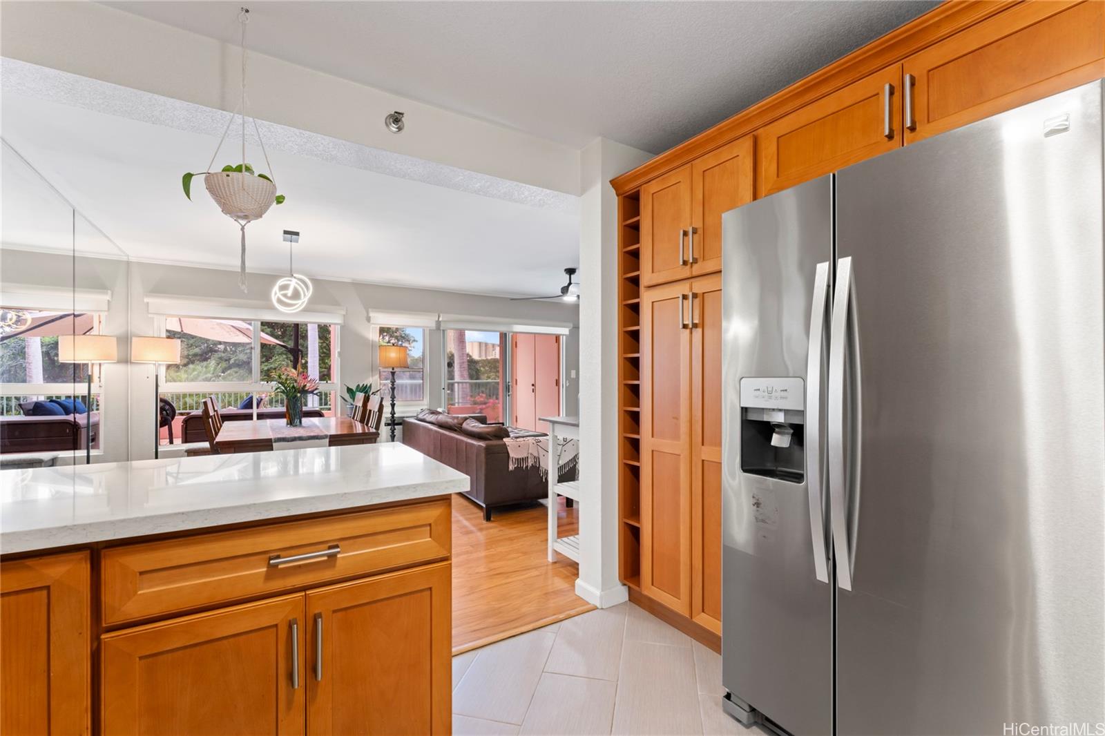 Country Club Village condo # 110, Honolulu, Hawaii - photo 5 of 25